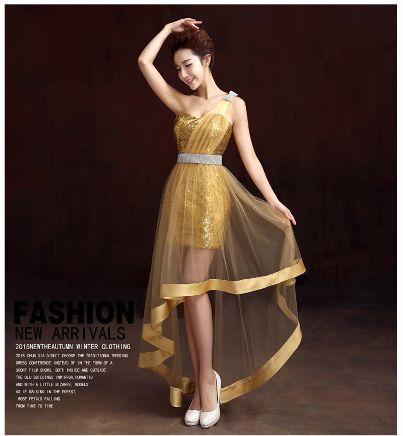 Pre-order ชุดราตรีสั้น เกาะอก/ไหล่เฉียง หน้าสั้นหลังยาว สีทอง เข้ารูปปักเลื่อมทั้งชุด แต่งผ้าโปร่งตาข่าย Sexy ประดับเข็มขัดเงิน&โบว์ที่ไหล่