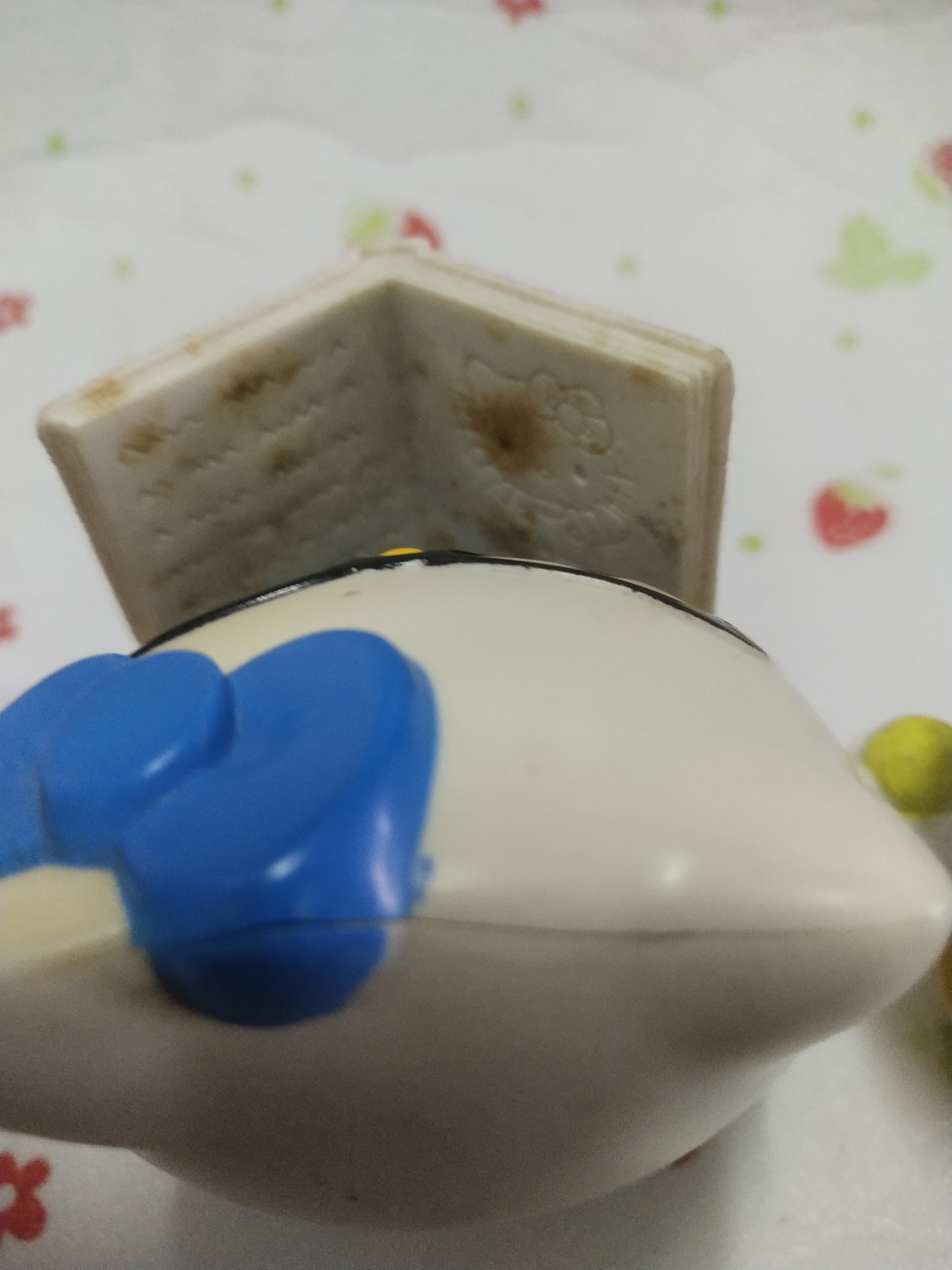 มีหลายภาพของสะสม จากแมคโดนัล และ มิสเตอร์โดนัท Hello Kitty คิตตี้ กรุณาเลือกแบบ ( ราคาตัวละ)