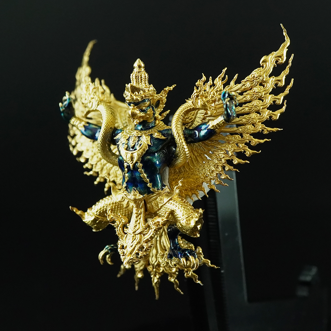 พญาครุฑพิษฐาน รหัส 8 เนื้อบรอนซ์ชุบทองลงยากายน้ำเงิน