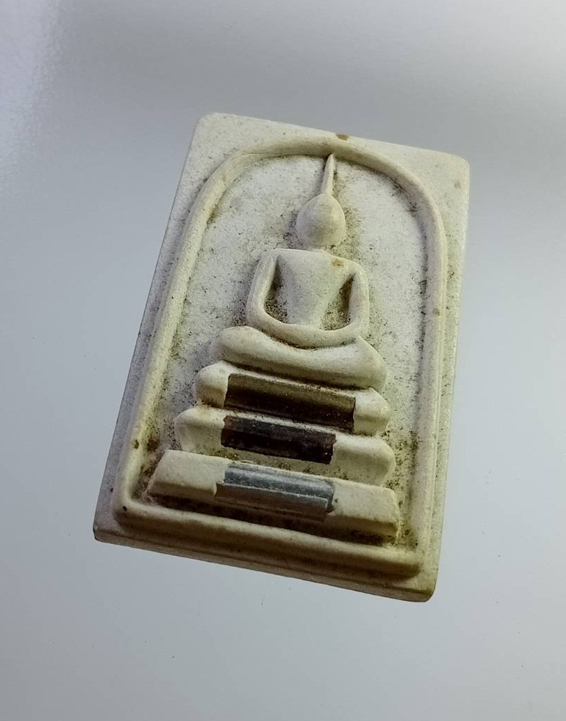 ผ2768 พระสมเด็จ หลวงพ่อคูณ วัดบ้านไร่ จ.นครราชสีมา รุ่นลาภผลคูณทวี เสาร์5ปีระกา ปี2536 ฝังตะกรุด