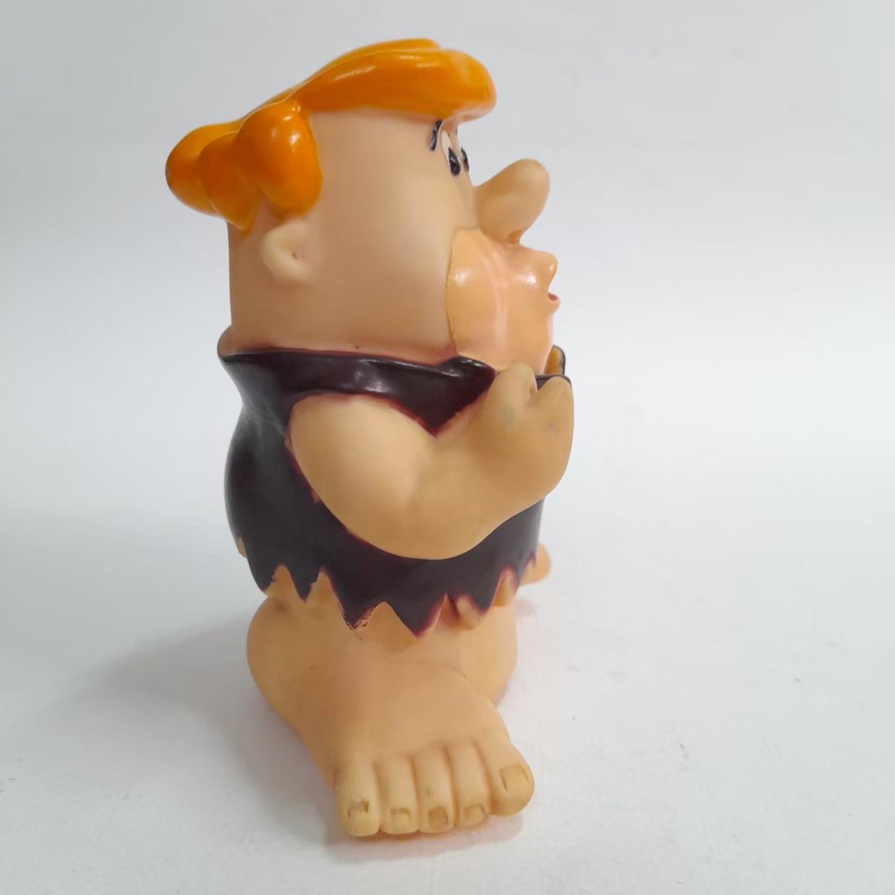 ซอฟเก่า มีหลายภาพ***งานเก่าหายากมือสองสภาพดีมีรอยสีซีดเล็กน้อย ,ยางบีบ ขนาด 5 นิ้ว บาร์นี่ รับเบิ้ล เพื่อนซี๊ มนุษย์หินฟลิ๊นสโตนส์ ขนาดตามรูป