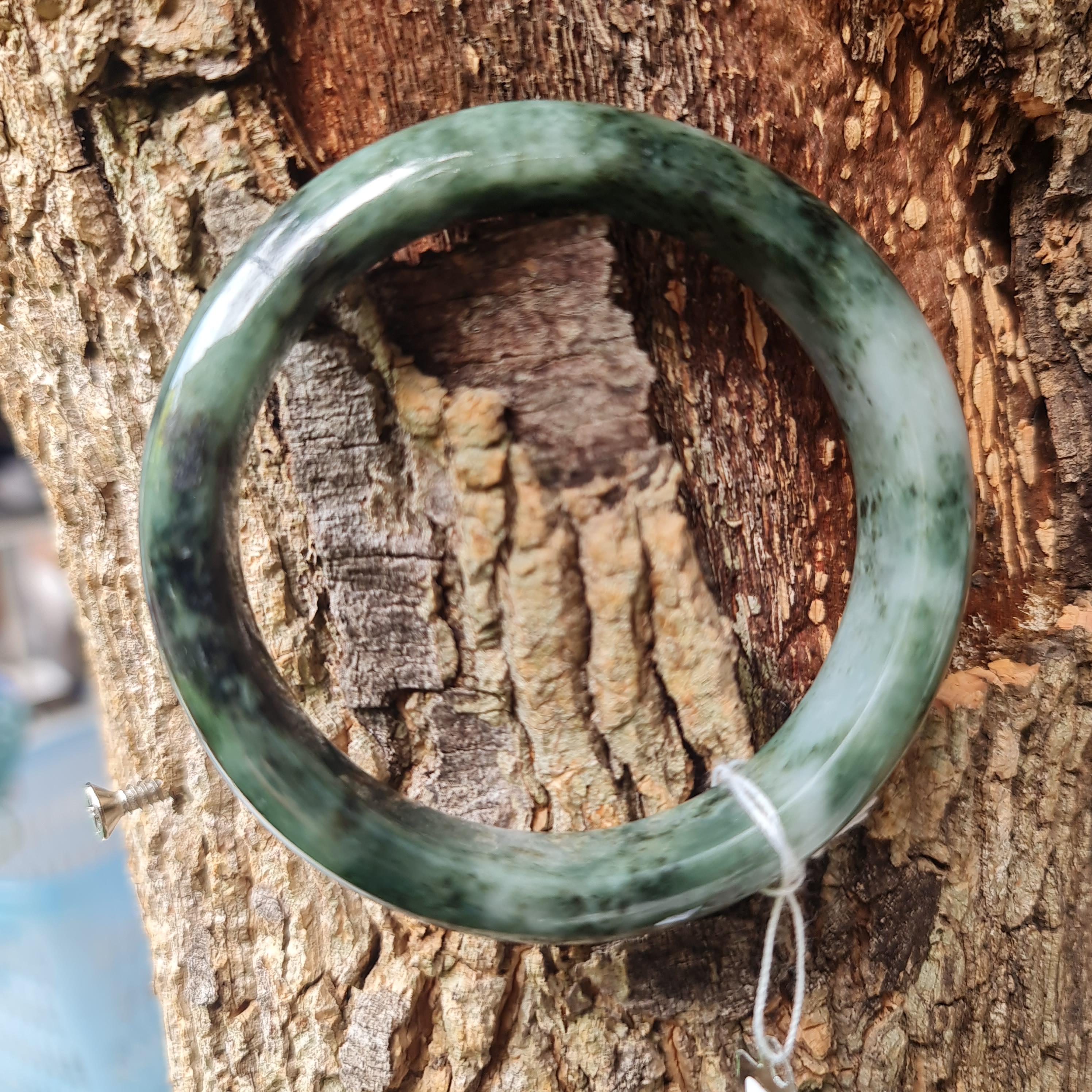 JB6804058 หยก พม่า แท้ Jade กำไลหยก 57.0 มม. (Jadeite bracelet) พม่า (Myanmar)