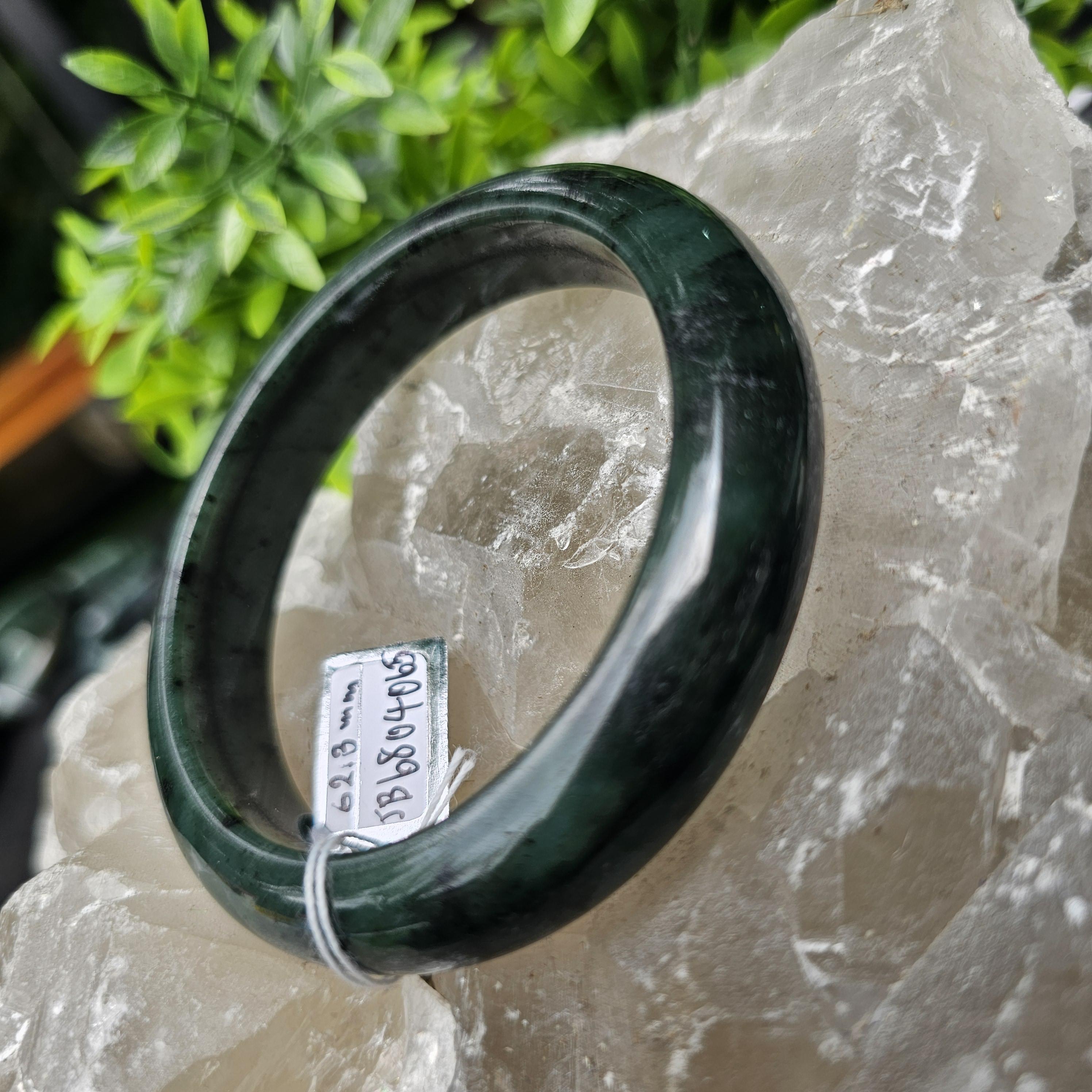 JB6804065 หยก พม่า แท้ Jade กำไลหยก 62.3 มม. (Jadeite bracelet) พม่า (Myanmar)