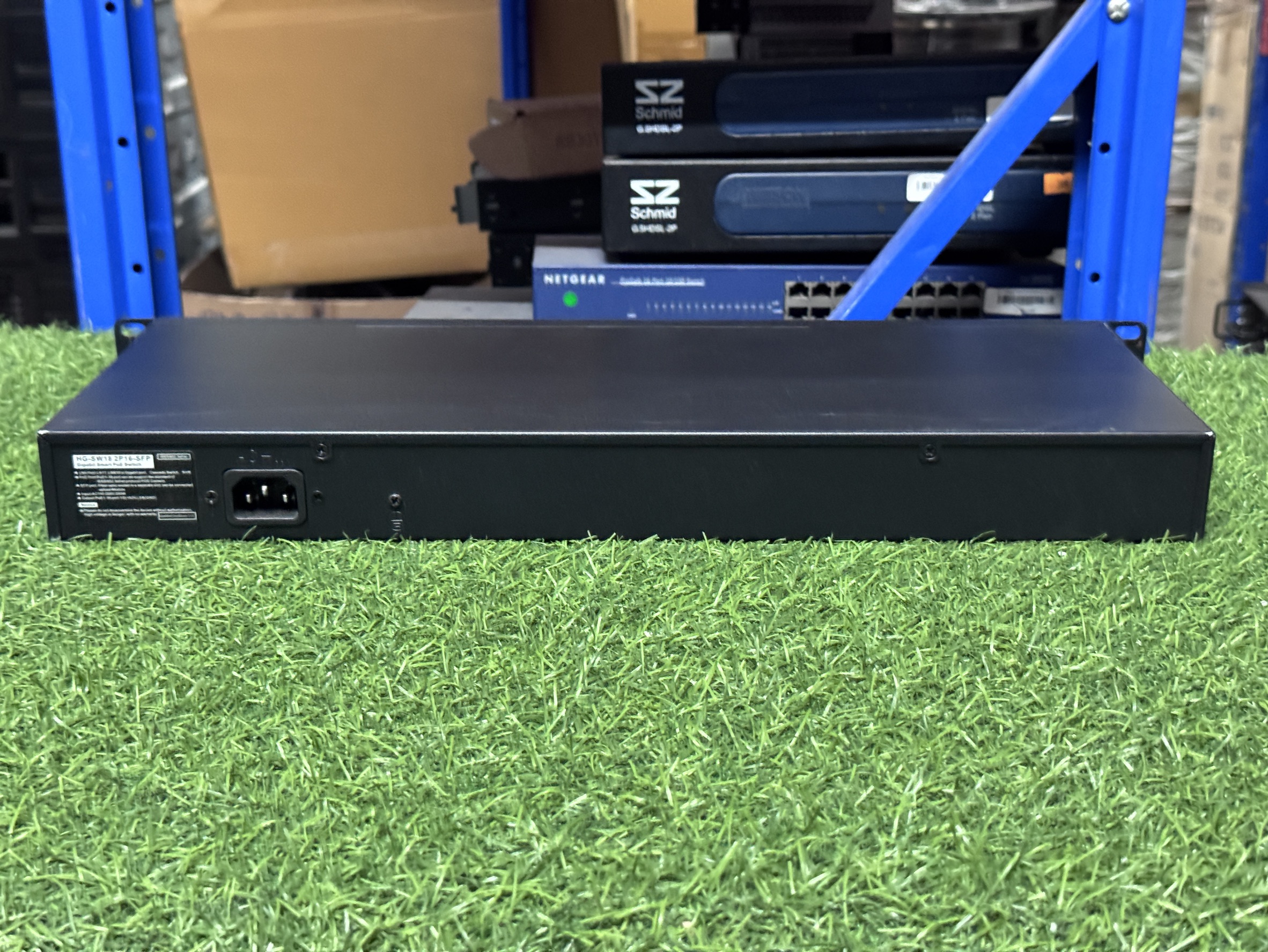 Smart PoE Switch 18 Port Hi-View HG-SW18 2P16-SFP 16+2+1Port Switch