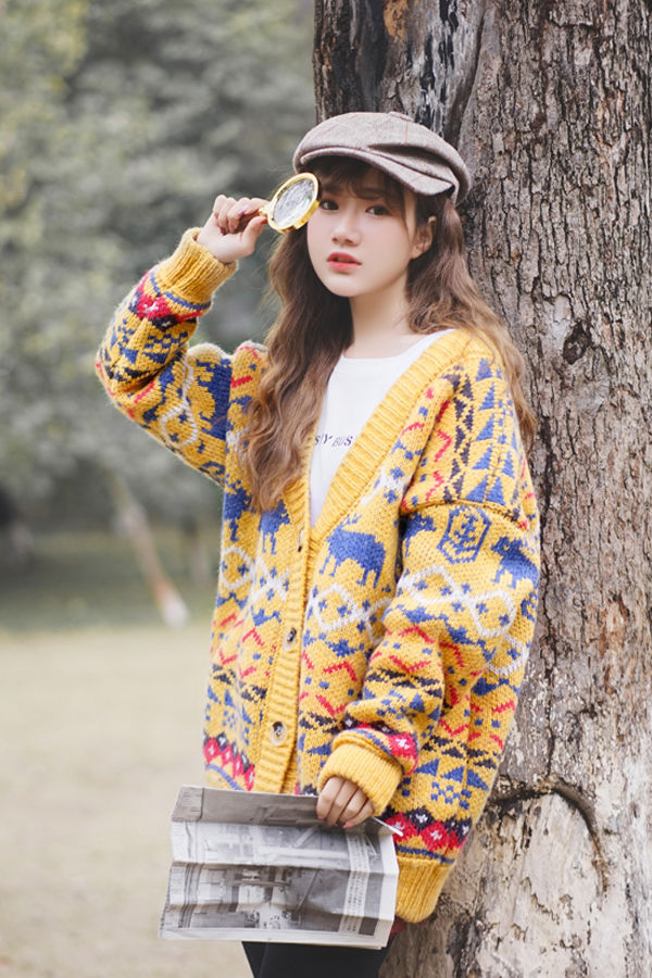 CARDIGAN เสื้อคลุมไหมพรมคอวี ผ้าหนานุ่มถักลายวินเทจ (12271B)