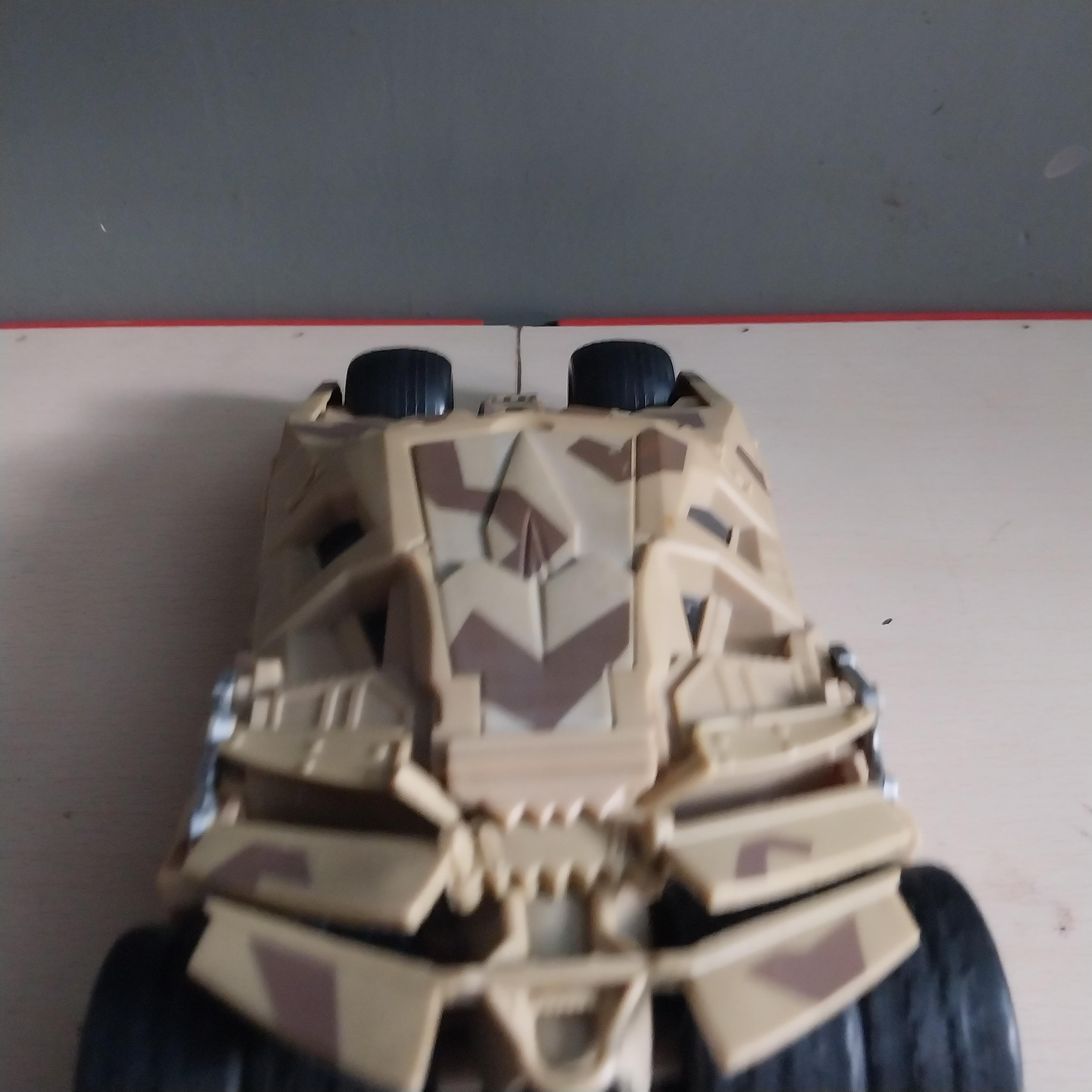 มืหลายภาพ รถแบทแมนขนาดประมาณ22ซม. #Batman The Dark Knight Rises Camouflage Tumbler