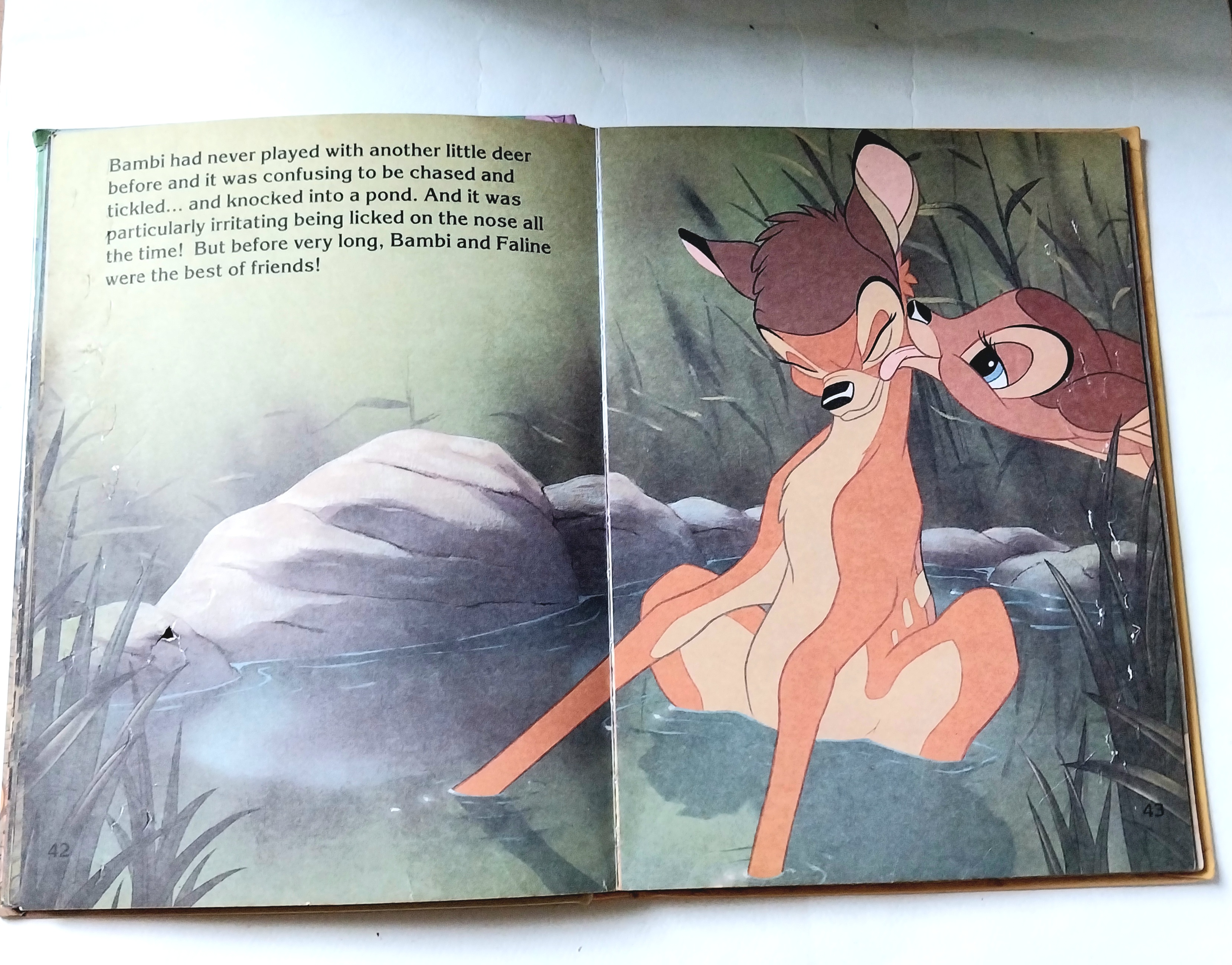 มีหลายภาพ*** มีตำหนิทั้งเล่ม โปรดดูทุกภาพ, หนังสือปกแข็งภาพสวยเรื่องราวน่ารัก** ภาษาอังกฤษ แบมบี้ Bambi จากดิสนีย์ Memorable Movie Stories