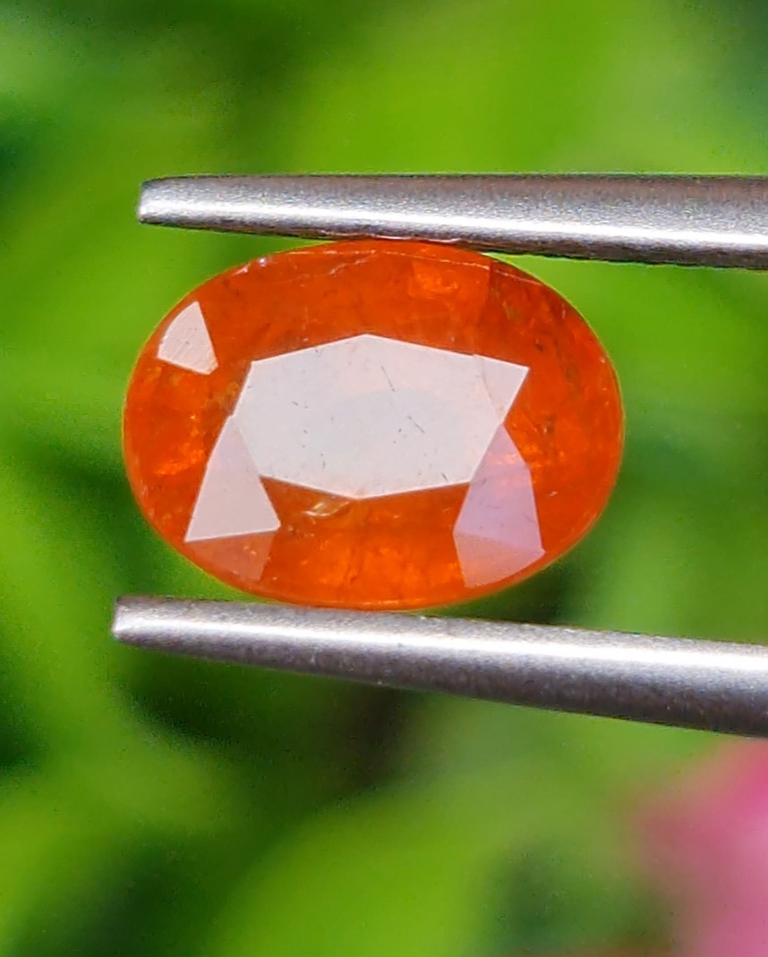 พลอย สเปสซาร์ไทต์ Spessartite Garnet 2.21 กะรัต Cts. พลอยแท้ อัญมณีมงคลประจําวันเกิด เครื่องประดับพลอย