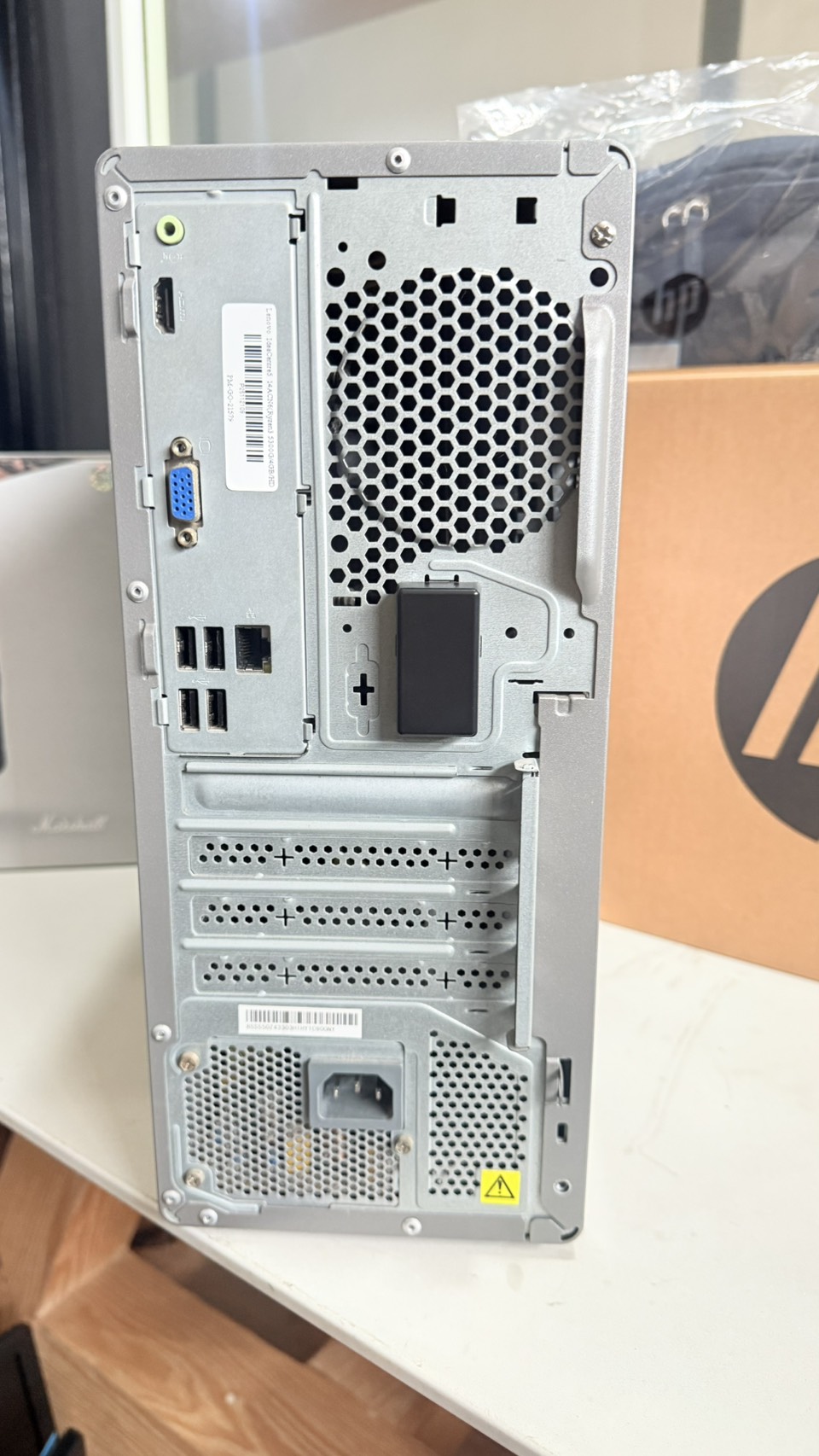 PC Lenovo IdeaCentre5 14ACN6(Ryzen3 5300G/4GB/HDD 1TB)