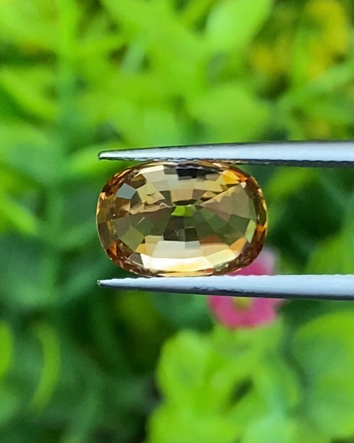 พลอย เพทาย Natural Zircon 5.00 กะรัต (Cts.) พลอยแท้อัญมณีมงคล ประจําวันเกิด เครื่องประดับพลอย