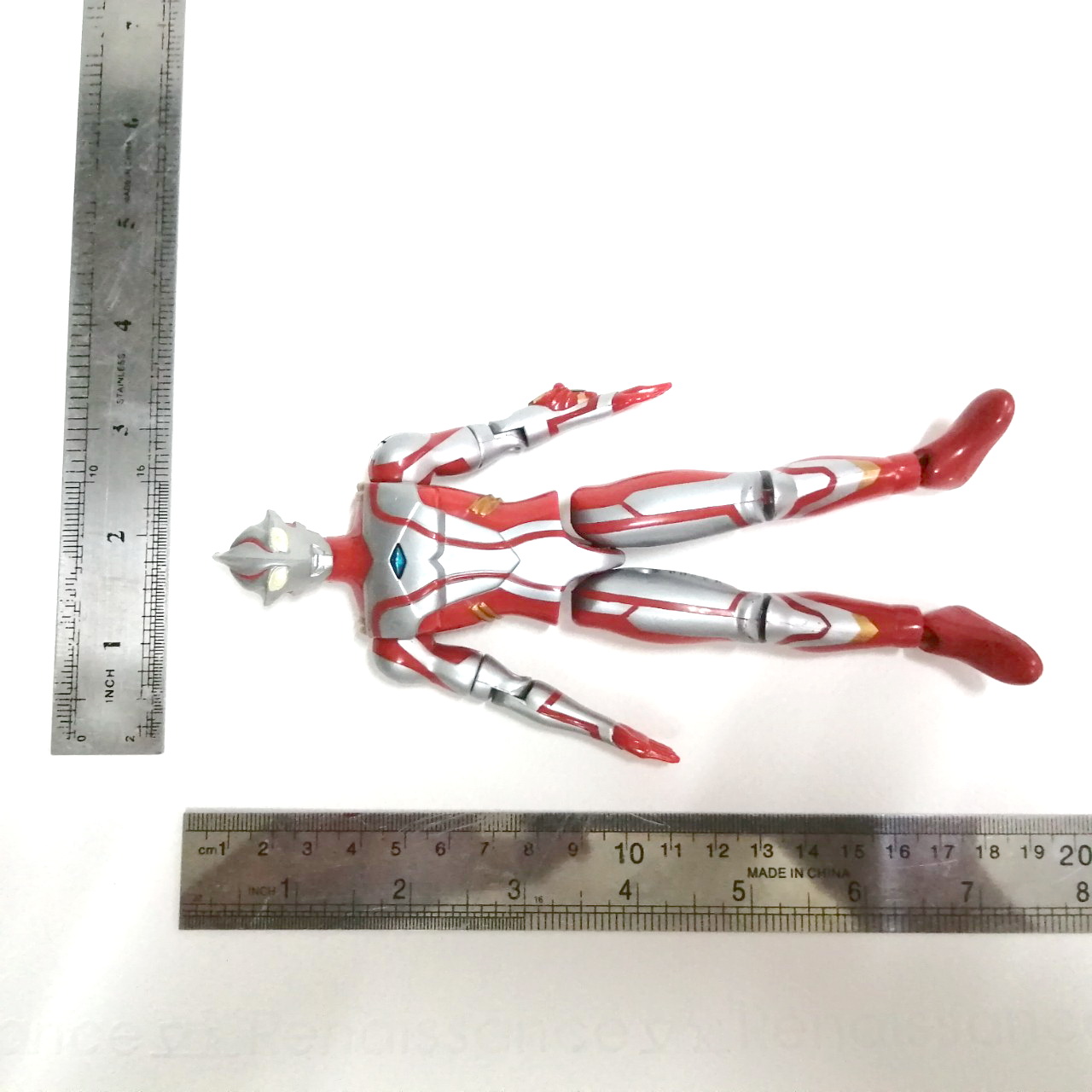 งานจุดขยับ อุลตร้าแมนเมบิอุส รีแอค 6.5-7นิ้ว จุดขยับและขนาดตามภาพ ข้อต่อไม่หลวม สภาพดี มีรอยบ้าง ระบบเสียงปกติเสียงค่อยนิดนึง