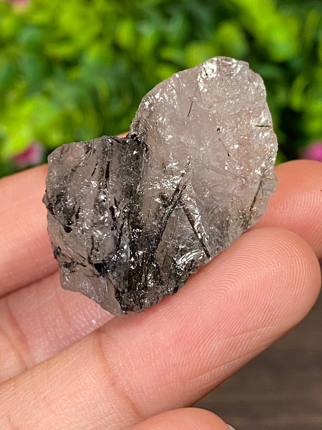 ก้อน ไหมดำ ควอตซ์ แก้วขนเหล็ก Black Rutilated Quartz Rough 76.54 กะรัต Cts. พลอยแท้ อัญมณีมงคลประจําวันเกิด เครื่องประดับพลอย