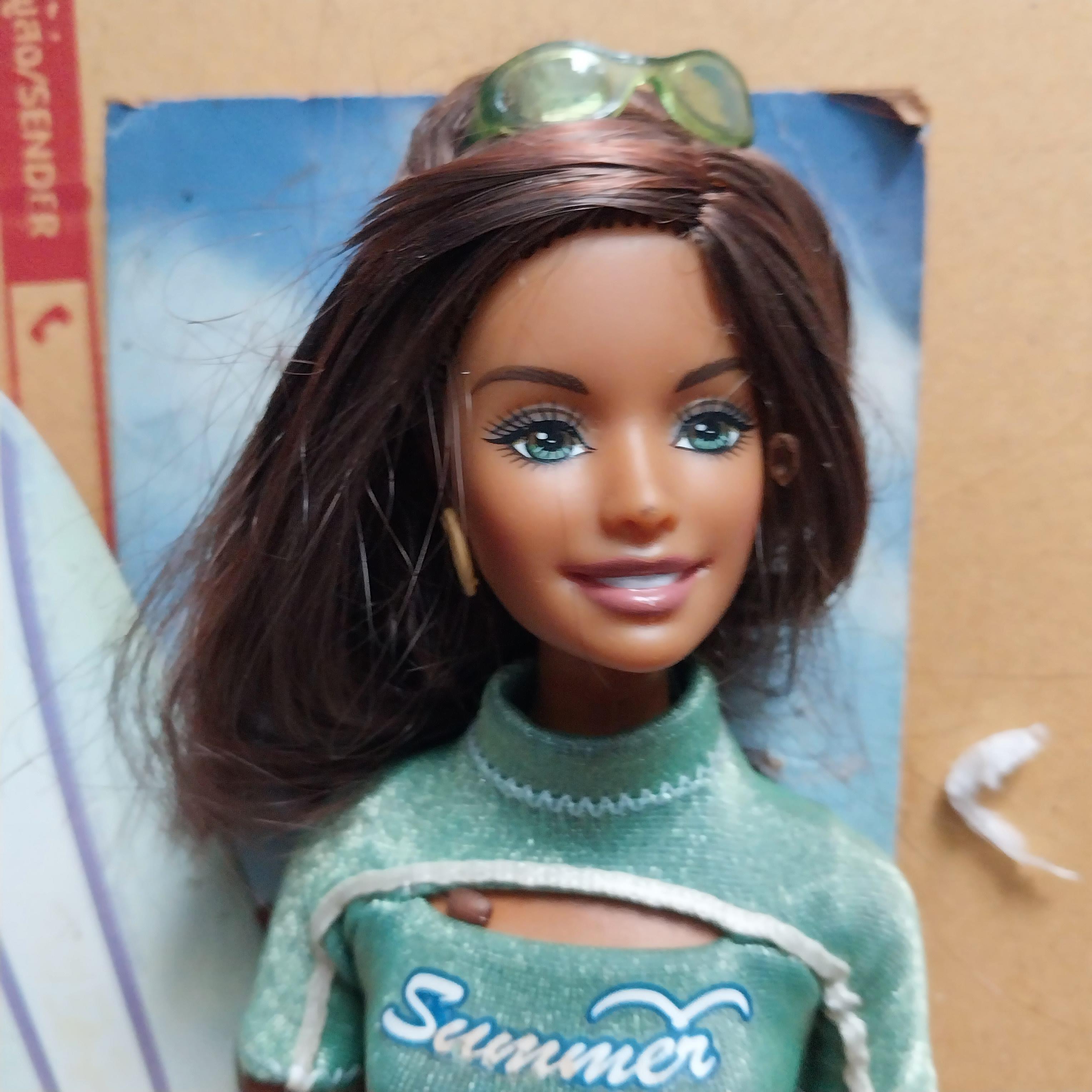 มือ2 เก่าเก็บในแพ็ค ***มือหักทั้งสองข้างตามเวลา บาร์บี้ชายหาด รุ่น Cali Girl