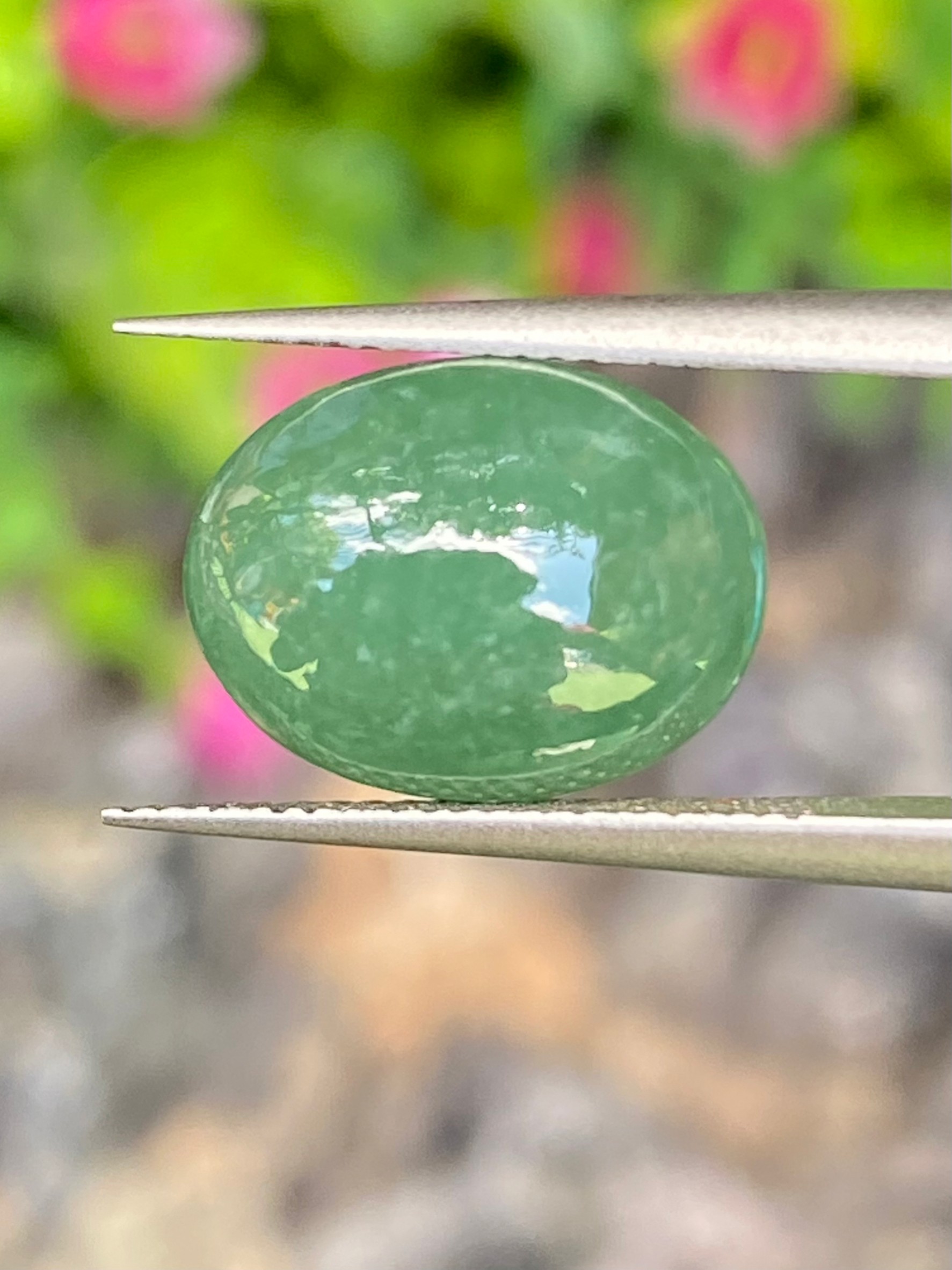 หยกพม่าเจียรนัย (Burmese jade ) 6.11 กะรัต หยกแท้ อัญมณีมงคลประจําวันเกิด เครื่องประดับหยก