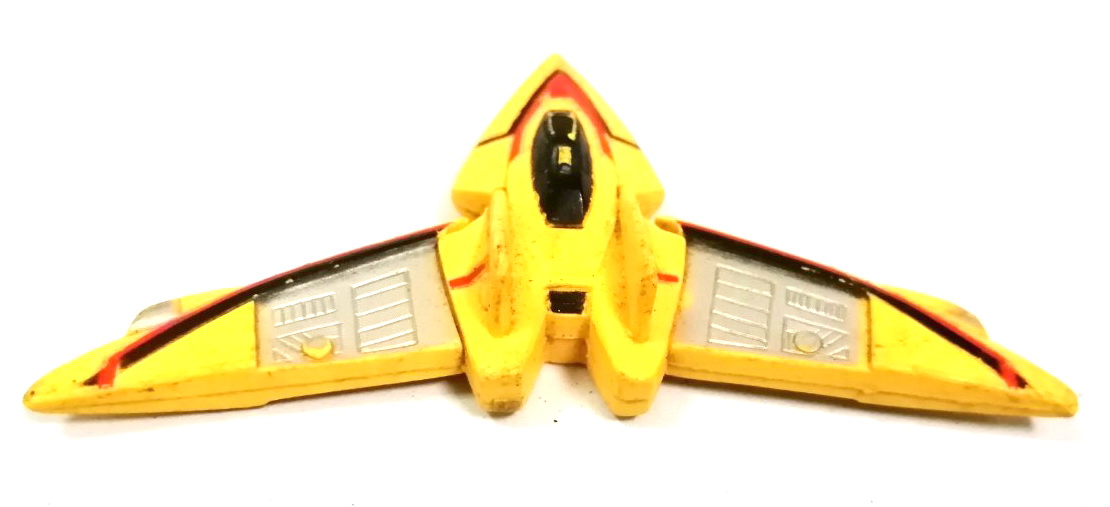 ของเล่น ของสะสม ชุด กาชาปอง ยานประจำหน่วยอุลตร้าแมน มียาน guts wing 1 และ 2, guts wing EX J ขนาดยาน 8ซม. สภาพเก่าเก็บ