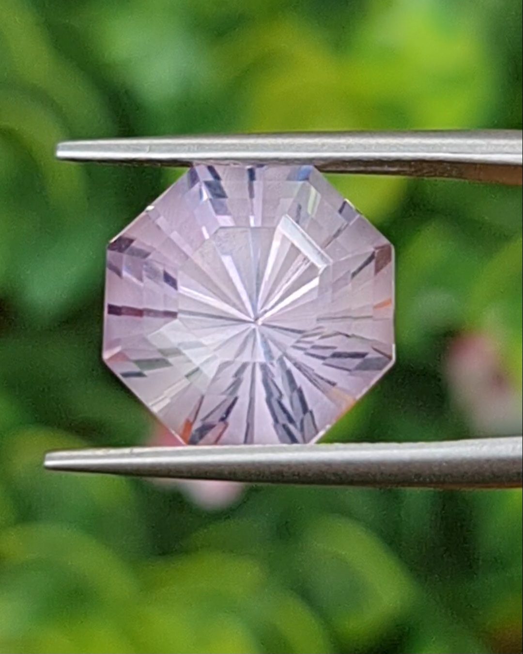 พลอย ลาเวนเดอร์ ควอตซ์ Lavender Quartz 6.94 กะรัต (Cts.) พลอยแท้ อัญมณีมงคลประจําวันเกิด เครื่องประดับพลอย