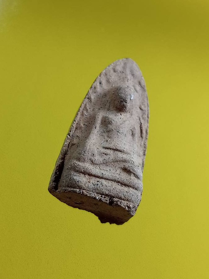 ผ3035 พระรอด เนื้อดินเผา วัดระฆังโฆสิตาราม กรุงเทพฯ ปี2550