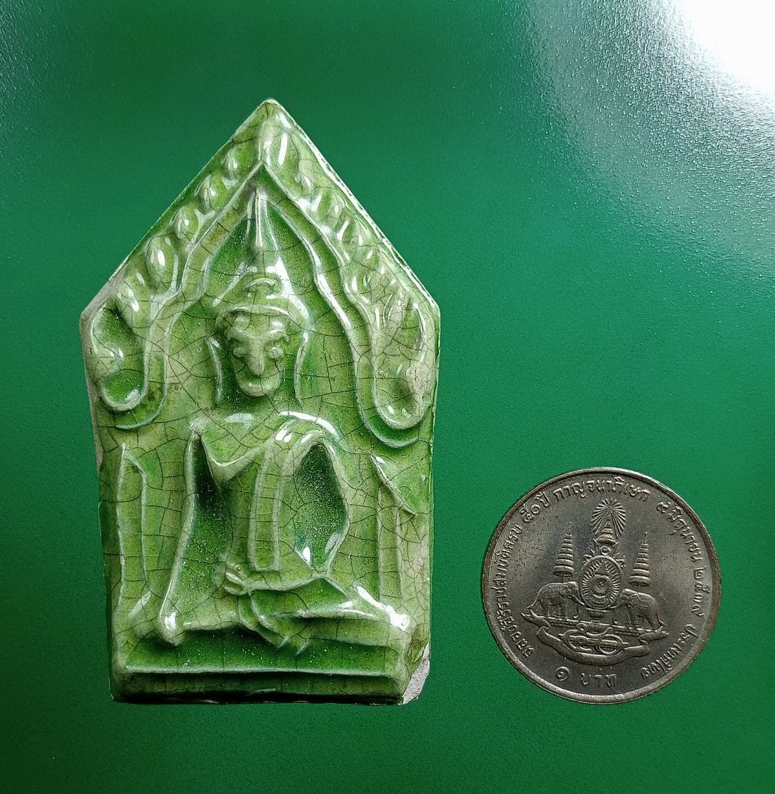 ผ2977 พระขุนแผน กระเบื้องเคลือบ ไม่ทราบที่