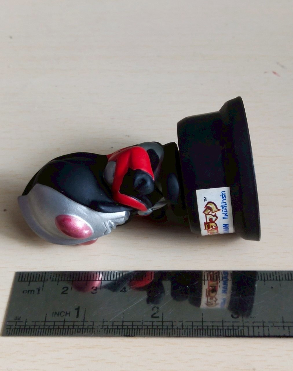 ฟิกเกอร์ SD ดาร์คอุลตร้า Dark Ultra ,ApexT ยืนฐานมีสติ๊กเกอร์ครบ งานเก่า เอเพกซ์ทอย หายากมาก สภาพดี มีรอยบ้าง