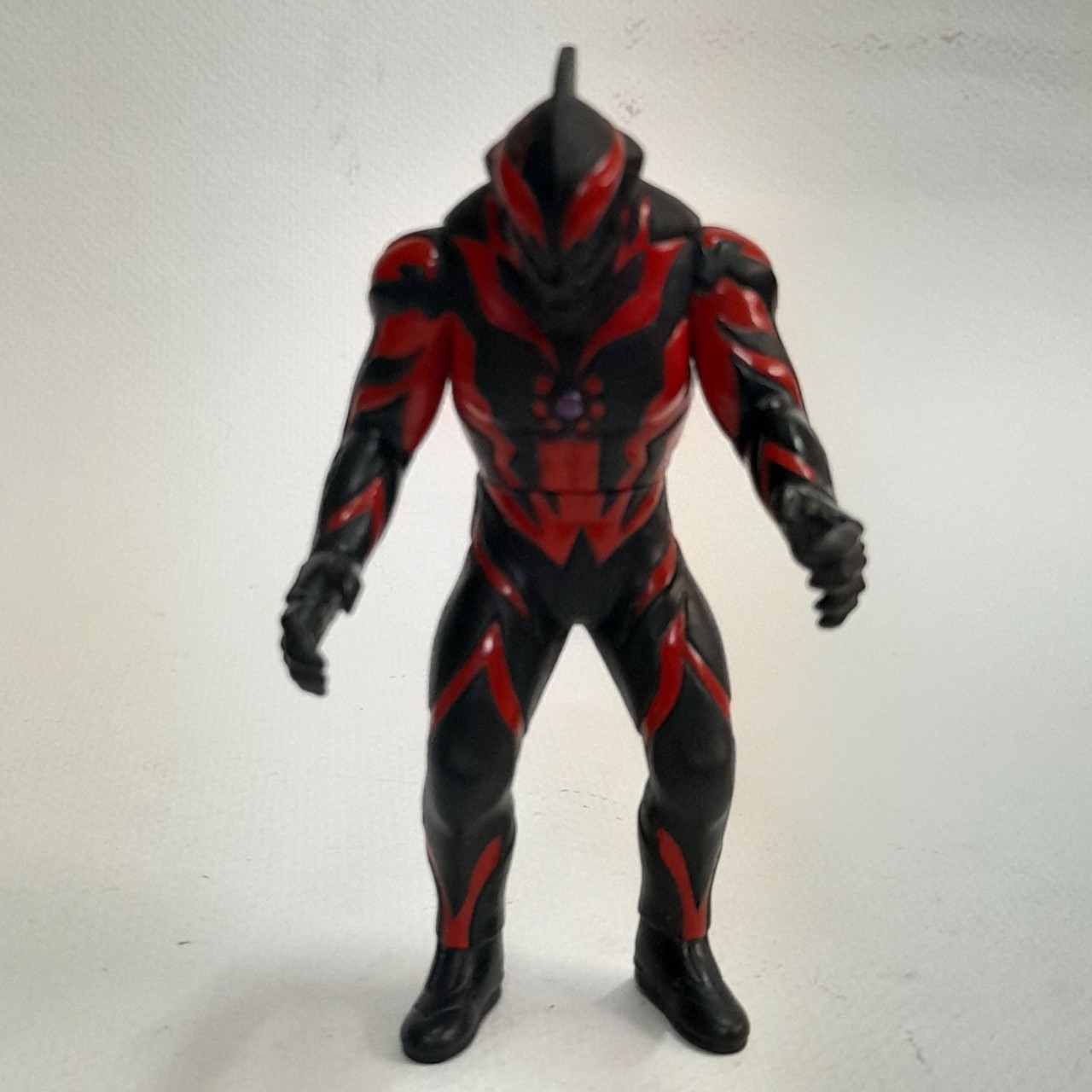 มีหลายภาพ.ซอฟ 3.5-4นิ้ว อุลตร้าแมนเบเรี่ยล จากอุลตร้าแมนซีโร่ มือสองสภาพดี มีรอยบ้าง