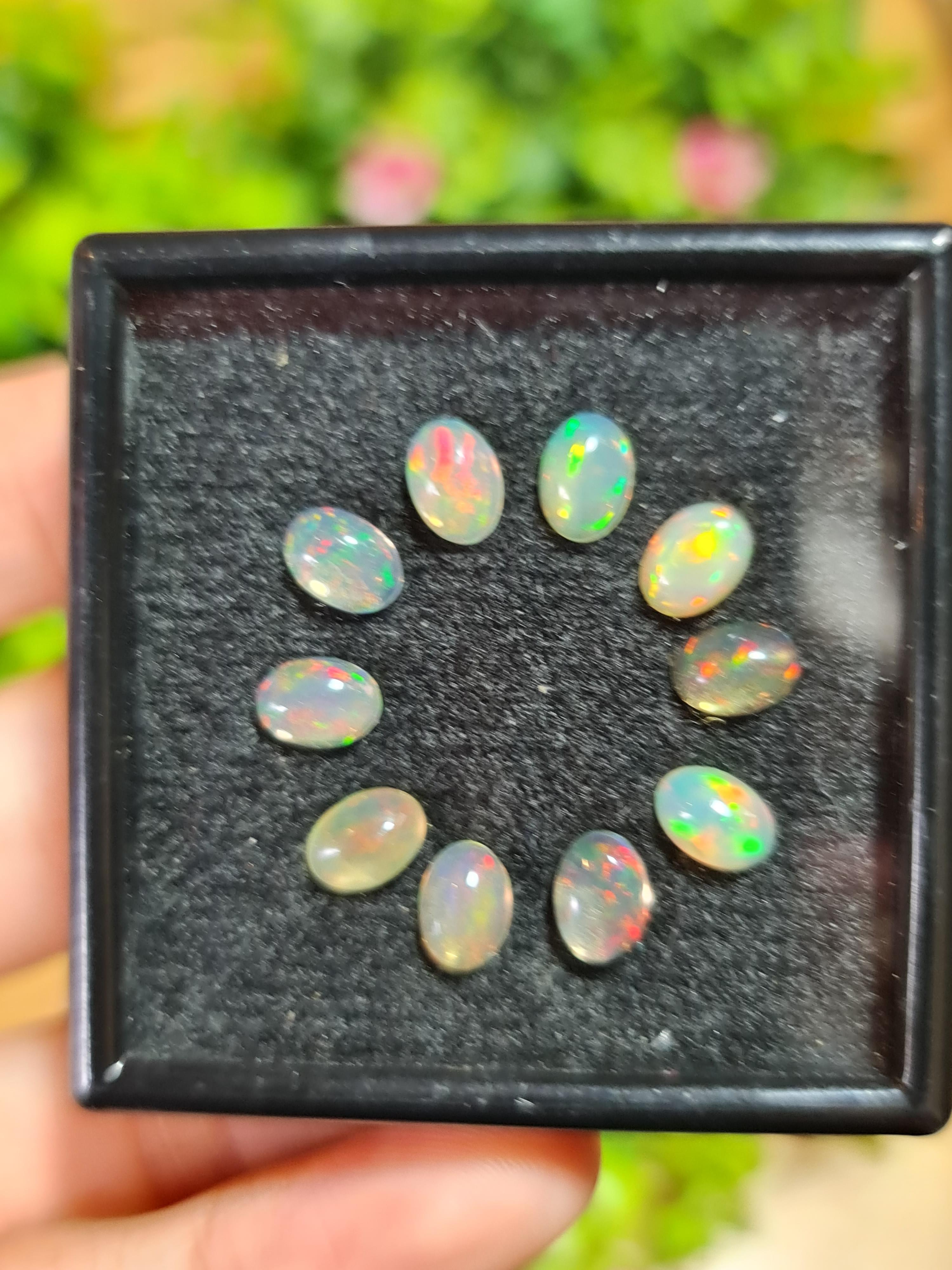 พลอย โอปอล Opal 6.43 กะรัต (Cts.) 10 เม็ด (Pcs.) พลอยแท้ อัญมณีมงคลประจําวันเกิด เครื่องประดับพลอย