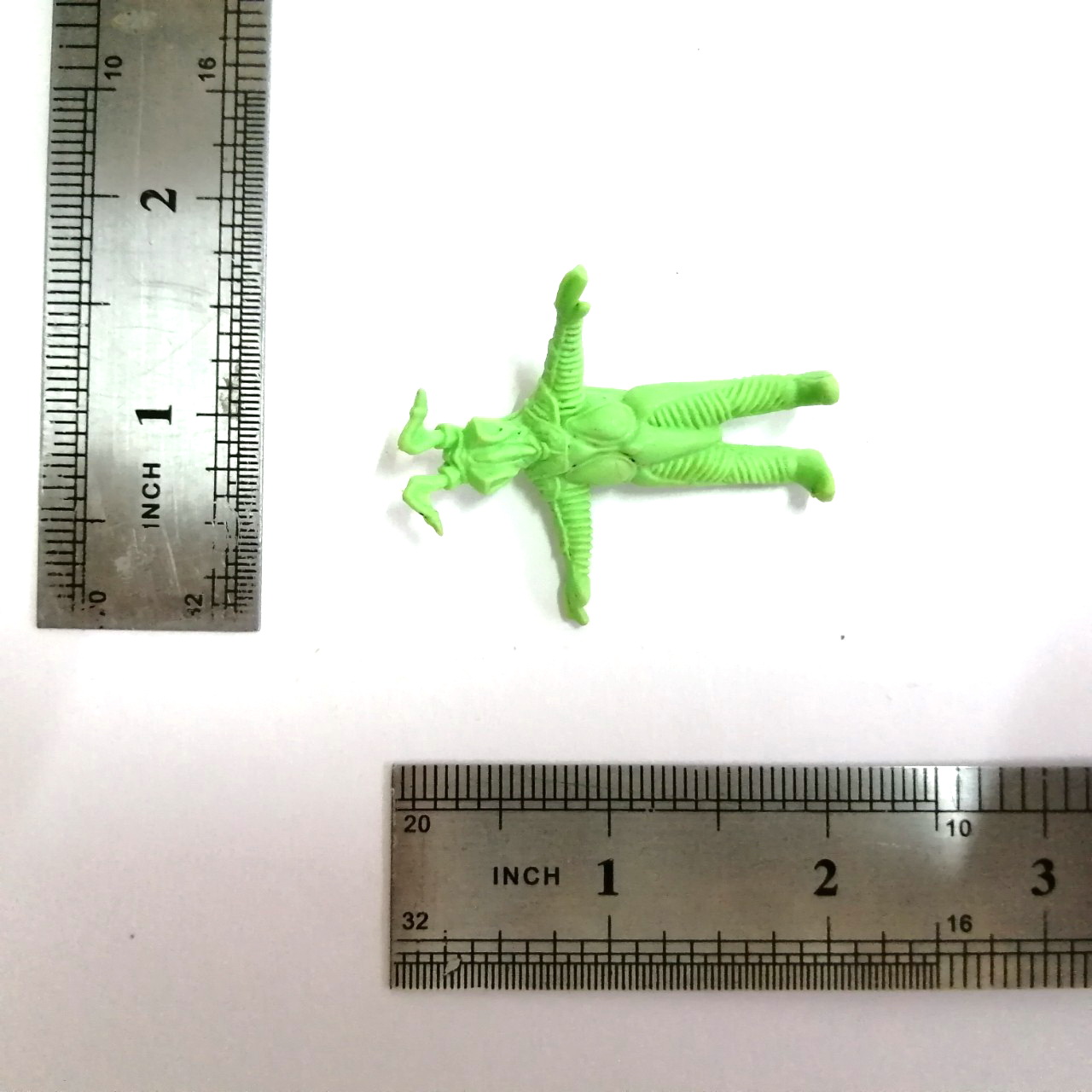 ฟิกเกอร์แถมจากขนมขบเคี้ยว สัตว์ประหลาดเซ็ตต้อน จากอุลตร้า ขนาดสูง ราว 2 นิ้ว ของเก่าเก็บสภาพดี