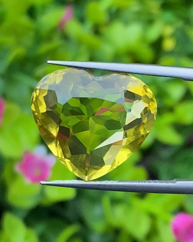 พลอย เลมอนควอตซ์ Lemon Quartz 11.95 กะรัต (Cts.) พลอยแท้ อัญมณีมงคลประจําวันเกิด เครื่องประดับพลอย