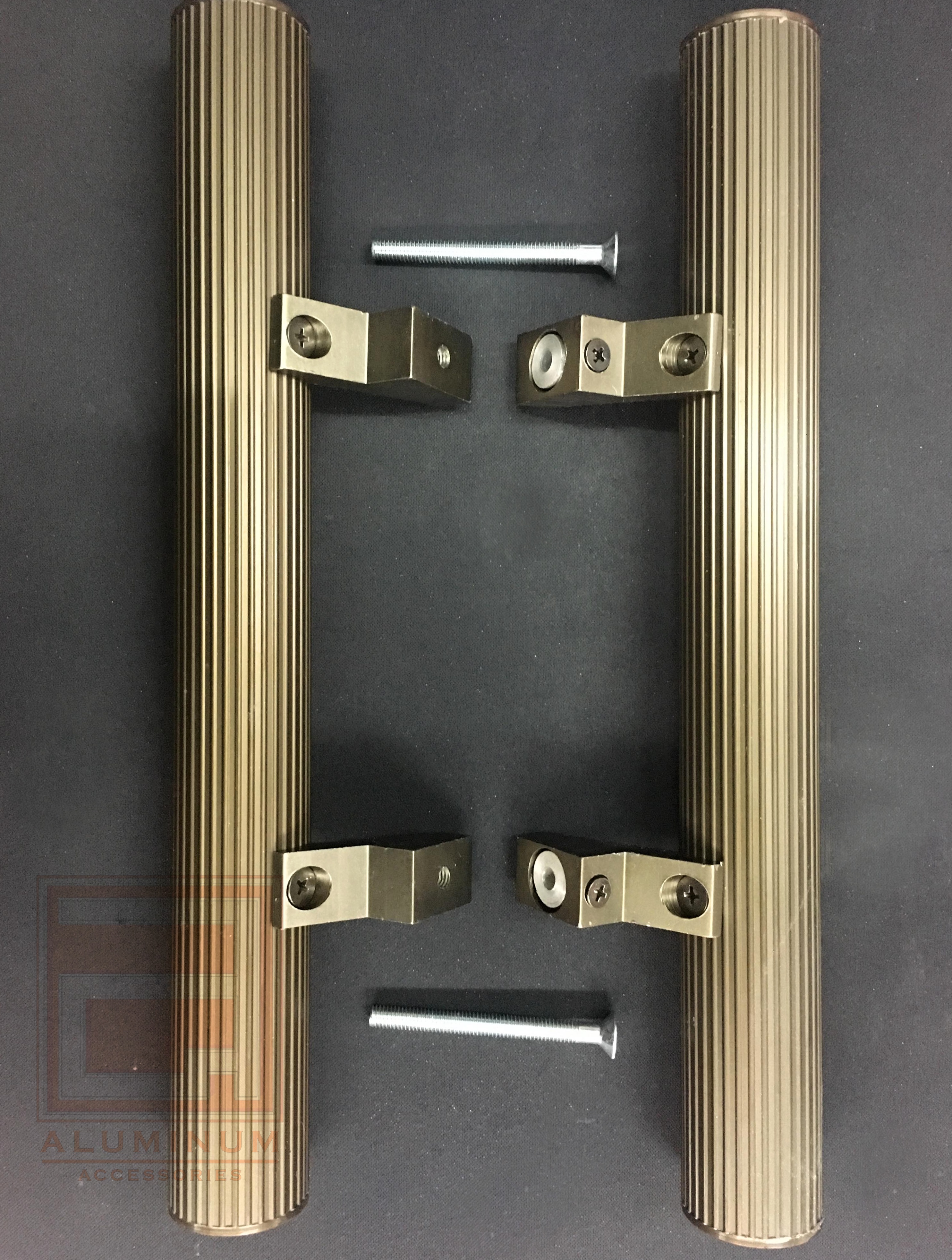 ชุดมือจับกระบอง(สีชาทอง) ระยะรู 13.5 ซม.