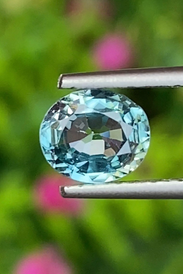 พลอย เพทาย Natural Zircon 1.32 กะรัต (Cts.) พลอยแท้อัญมณีมงคล ประจําวันเกิด เครื่องประดับพลอย