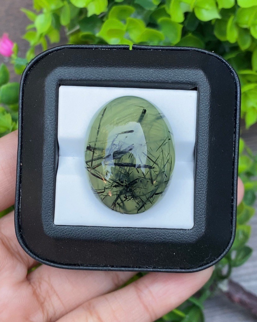 ไหมดำ พรีไนท์ Prehnite with Black tourmaline 66.75 กะรัต Cts. พลอยแท้ อัญมณีมงคลประจําวันเกิด เครื่องประดับพลอย