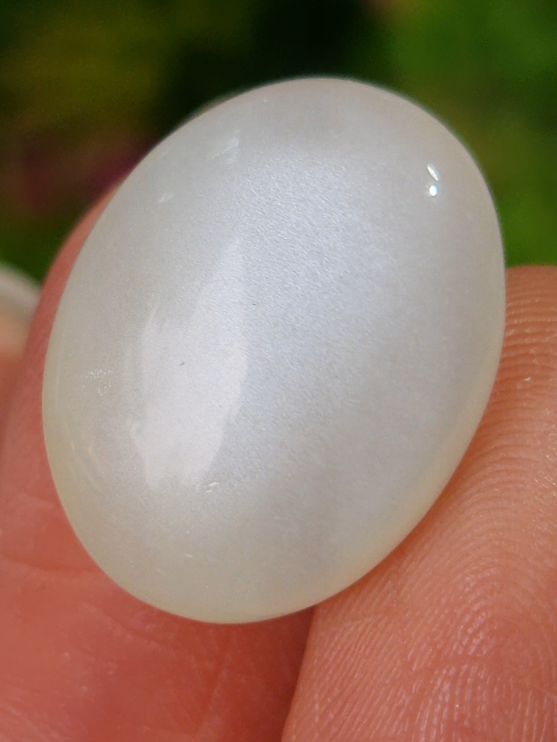 พลอย มุกดาหาร มูนสโตน moonstone 11.35 กะรัต (Cts.) พลอยแท้ อัญมณีมงคลประจําวันเกิด เครื่องประดับพลอย