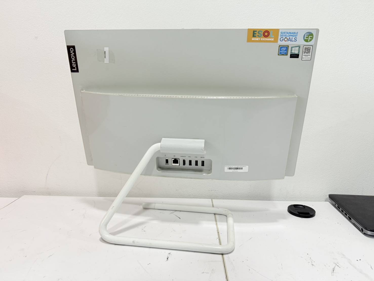 ALL-IN-ONE Lenovo IdeaCentre AIO A340-22IWL(5405U/8GB/M.2 256GB/1TB)+Adapter จอมีรอย ฟิล์มมุมจอถลอก