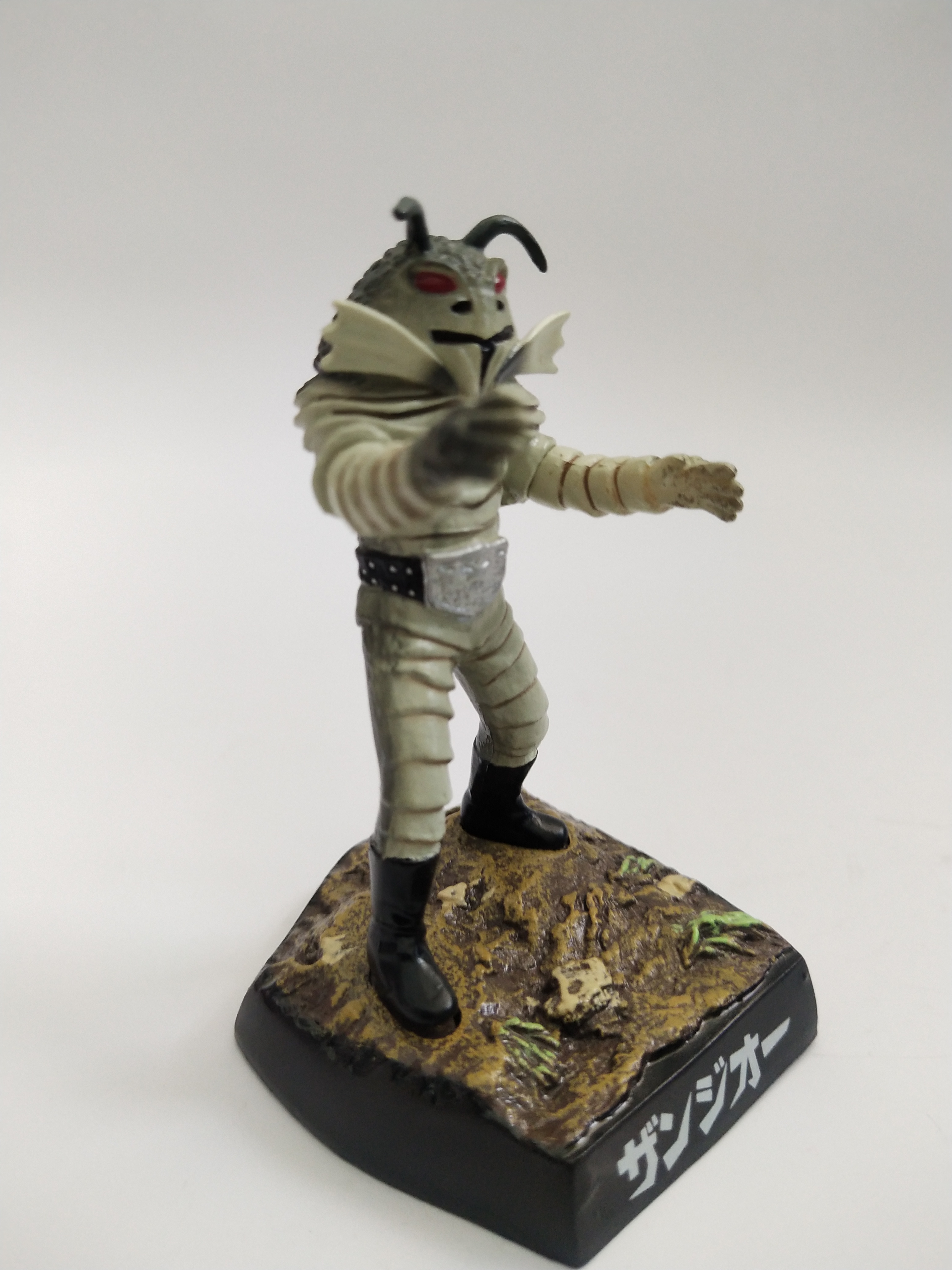 มีหลายภาพ งานฉากสัตว์ประหลาดไอ้มดแดง ซันจิโอ้ ขนาดตามภาพ