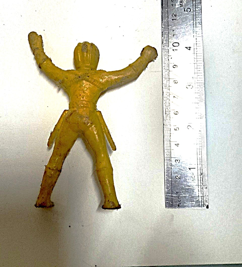 มีหล่ยภาพ อสรพิษแมงป่องแดง ร่างคน รุ่นเก่ามาก ดาบหัก ผ่านการใช้งาน ถ้ารับสภาพได้