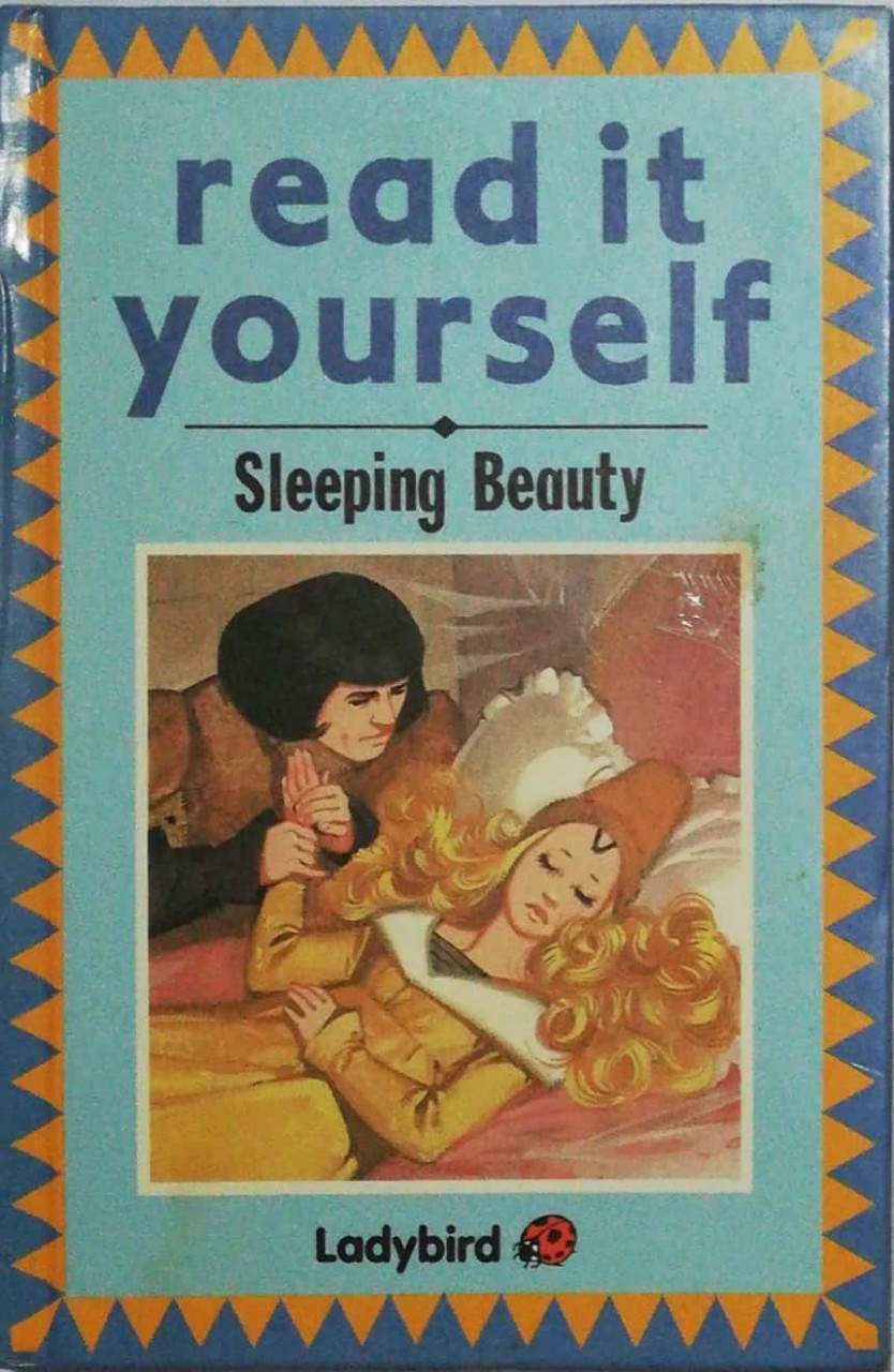 หนังสือนิยายภาพ ฉบับภาษาอังกฤษ "Read It Yourself, Sleeping Beauty" retold by Alison Ainsworth, Illustrated by Angus McBride ,Ladybird Books ***หนังสือมีตำหนิ ตามภาพ