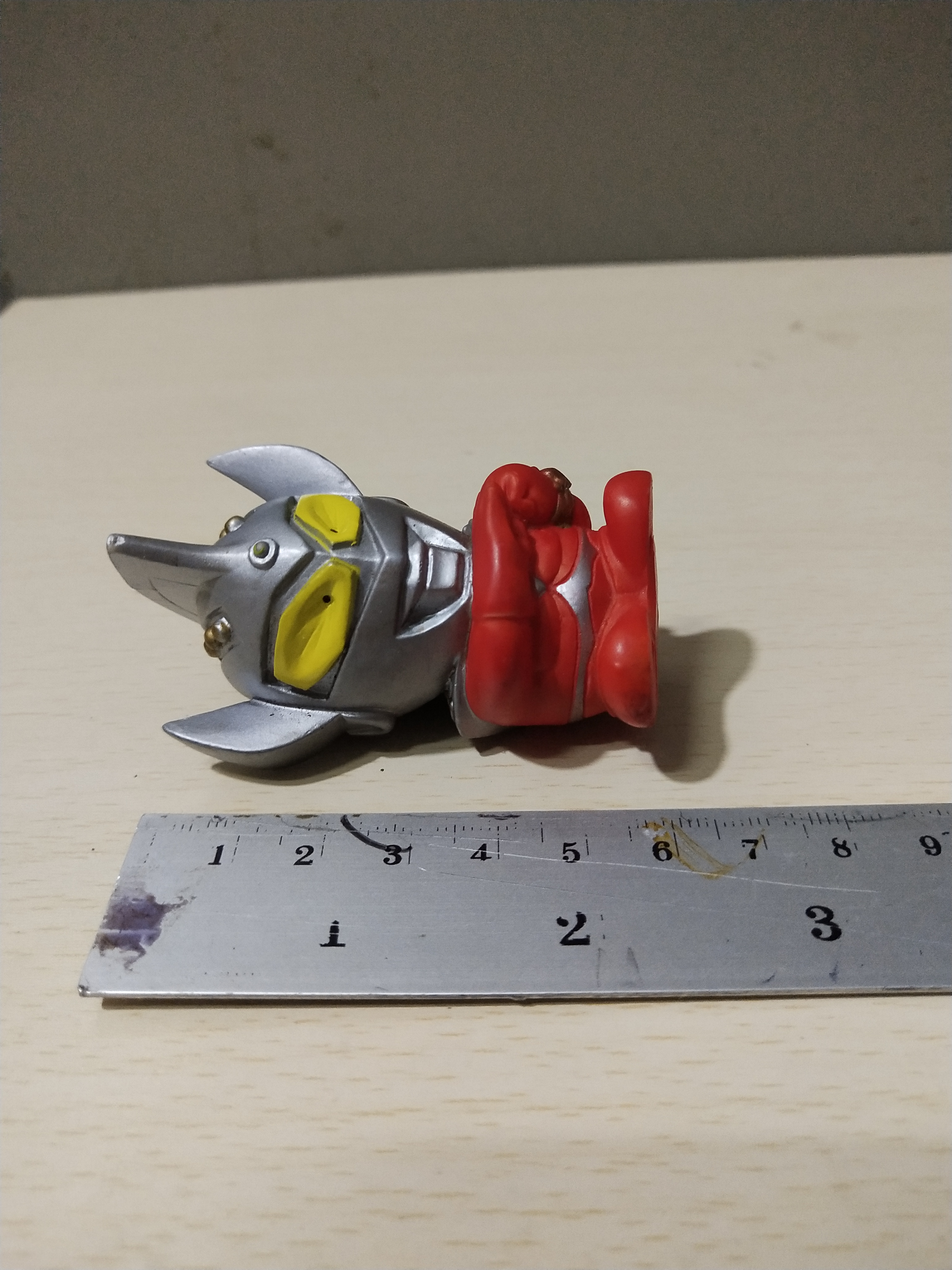 ตุ๊กตายาง ขนาด3นิ้ว อุลตร้าแมนทาโร่SD ขนาดตามรูป สภาพดีมีรอยบ้าง