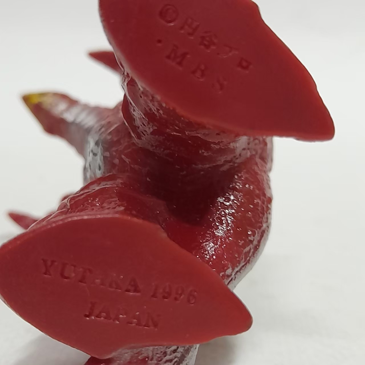 ซอฟ4นิ้ว ขนาดตามรูป สัตว์ประหลาดเมลบา จากอุลตร้าแมน ทีก้า มือสองสภาพดีมีรอยบ้าง