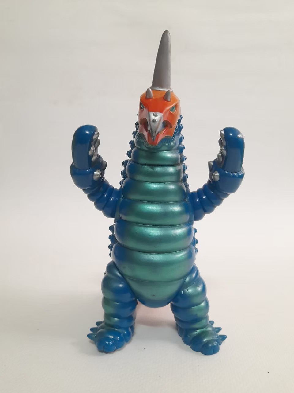 มีหลายภาพ, ซอฟ 6.5-7 นิ้ว สัตว์ประหลาด วาคิซิม จากอุลตร้าแมน เอ/เอส ขนาดตามรูปมือสองสภาพดีมีรอยบ้าง มีปั๊ม