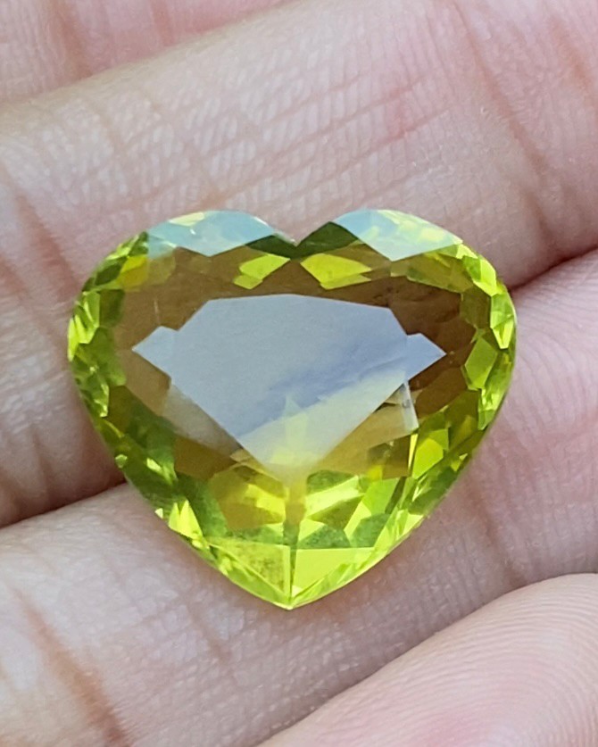 พลอย เลมอนควอตซ์ Lemon Quartz 11.95 กะรัต (Cts.) พลอยแท้ อัญมณีมงคลประจําวันเกิด เครื่องประดับพลอย