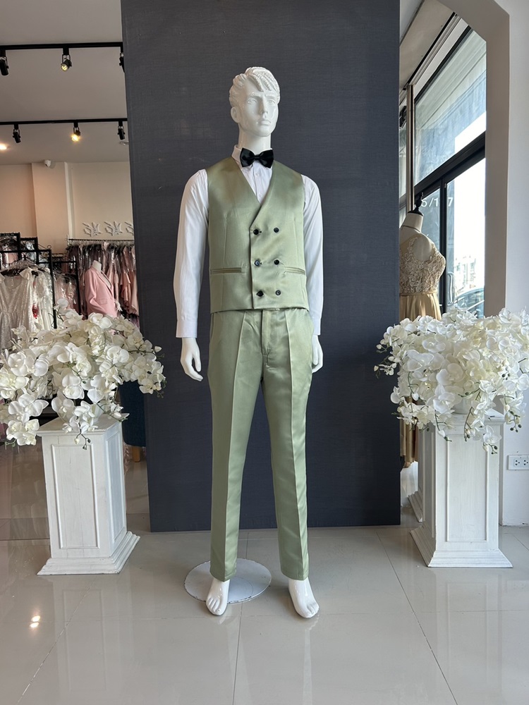 เช่า ชุดสูทสีเขียว คอแหลม 2 กระดุม พร้อมเสื้อกั๊ก