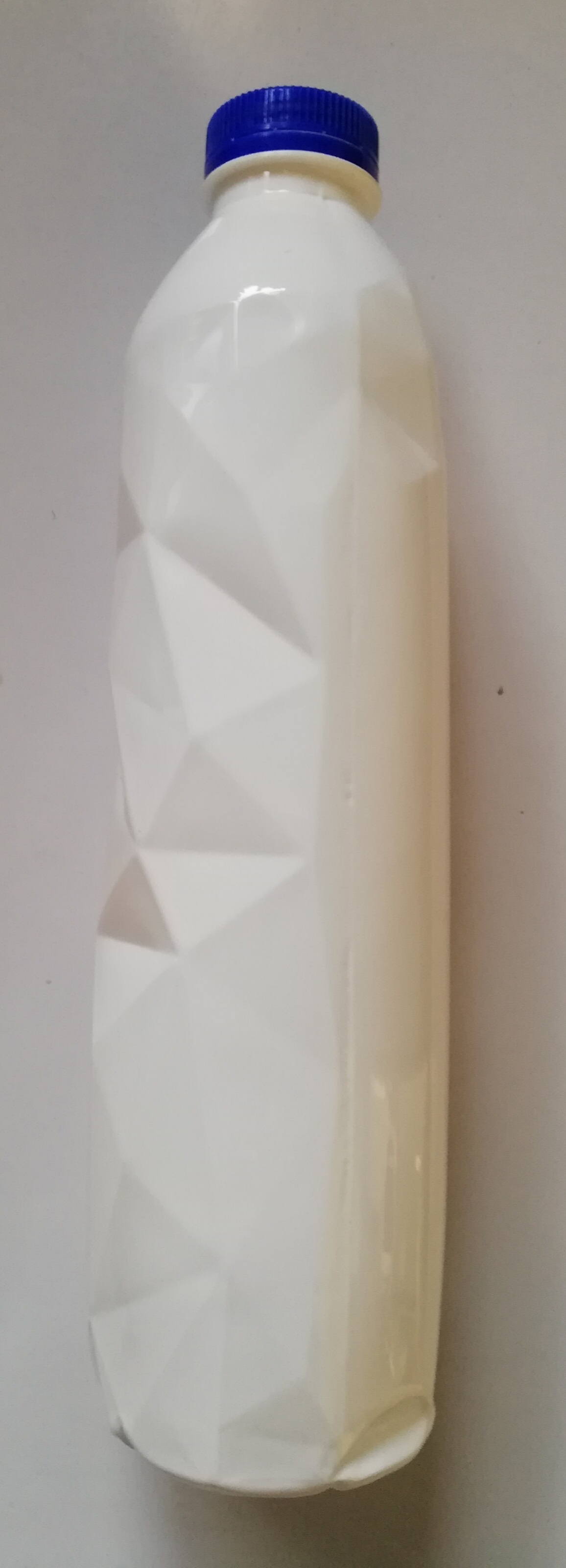 ขวดน้ำดื่ม ขวดเปล่า ของสะสมจากน้ำดื่มสปริงเกิล พิมพ์ลาย สตาร์วอร์ส Star Wars, R2D2 ฝาสีน้ำเงิน