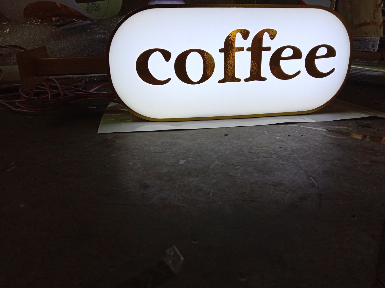 ป้ายกล่องไฟ