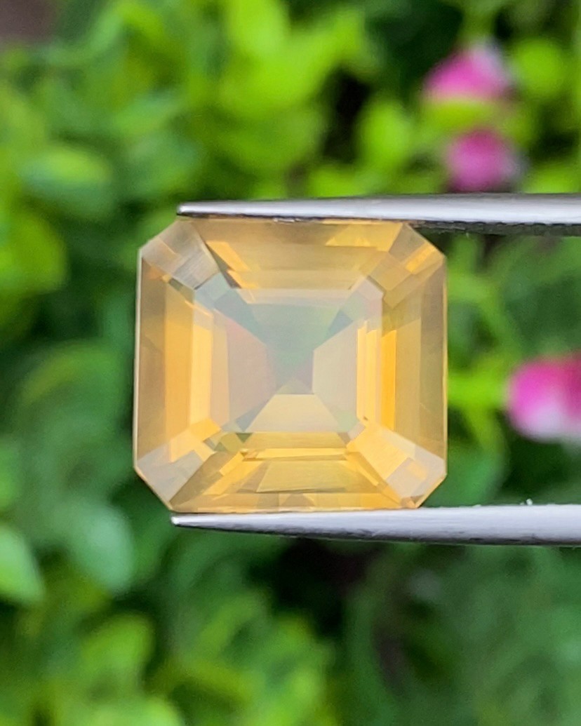 พลอย ไฟร์ โอปอล Fire Opal 6.55 กะรัต (Cts.) พลอยแท้ อัญมณีมงคลประจําวันเกิด เครื่องประดับพลอย