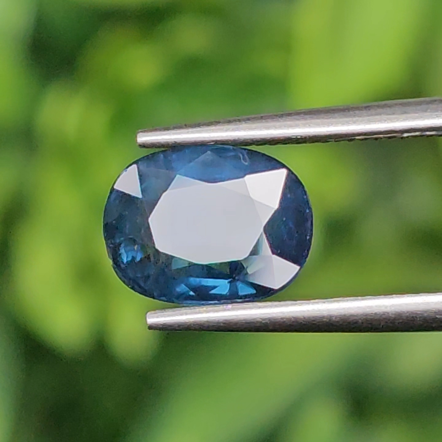 พลอย ไพลิน Blue Sapphire 2.64 กะรัต (Cts.) พลอยแท้ อัญมณีมงคลประจําวันเกิด เครื่องประดับพลอย