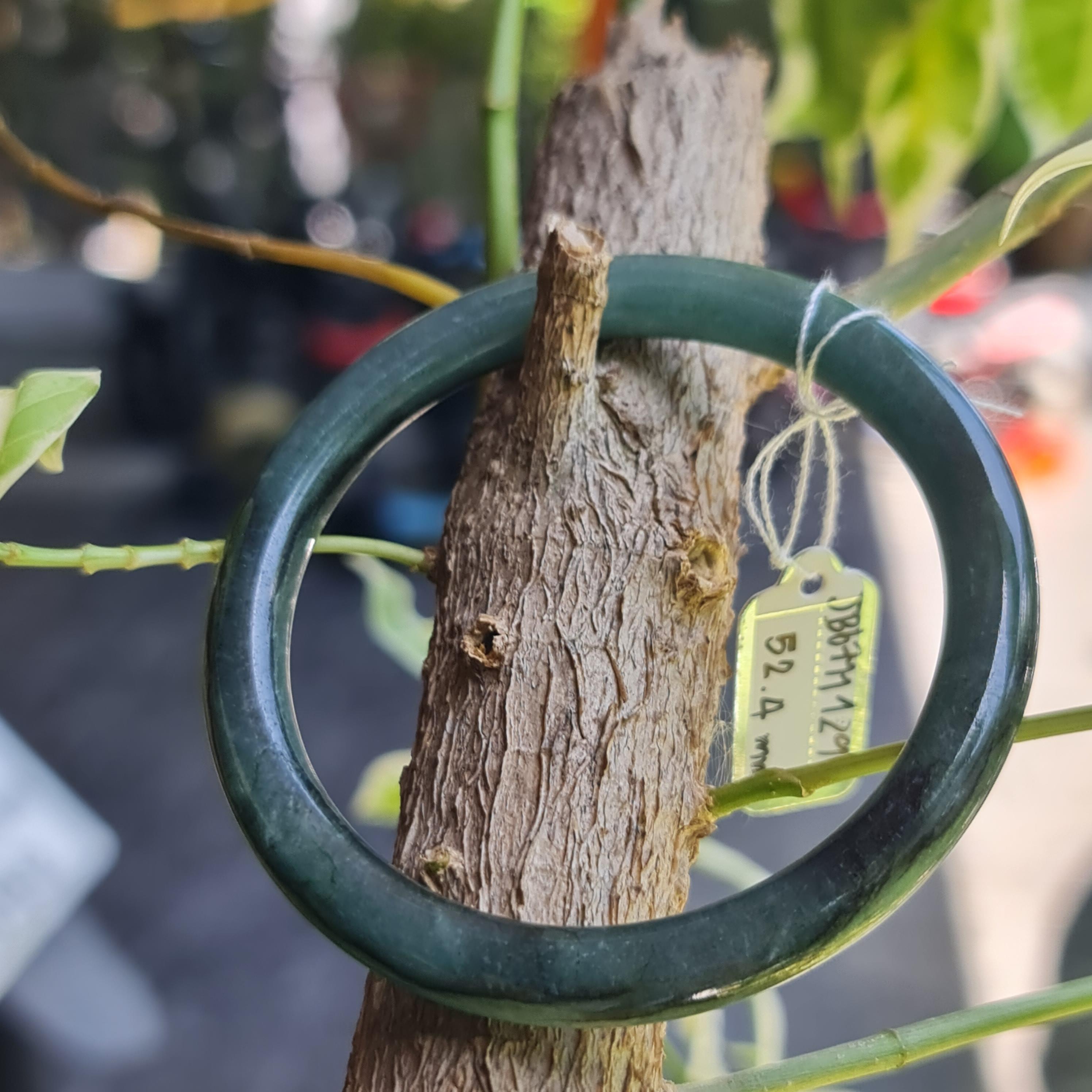 JB6711129 หยก พม่า แท้ Jade กำไลหยก 52.4 มม. (Jadeite bracelet) พม่า (Myanmar)