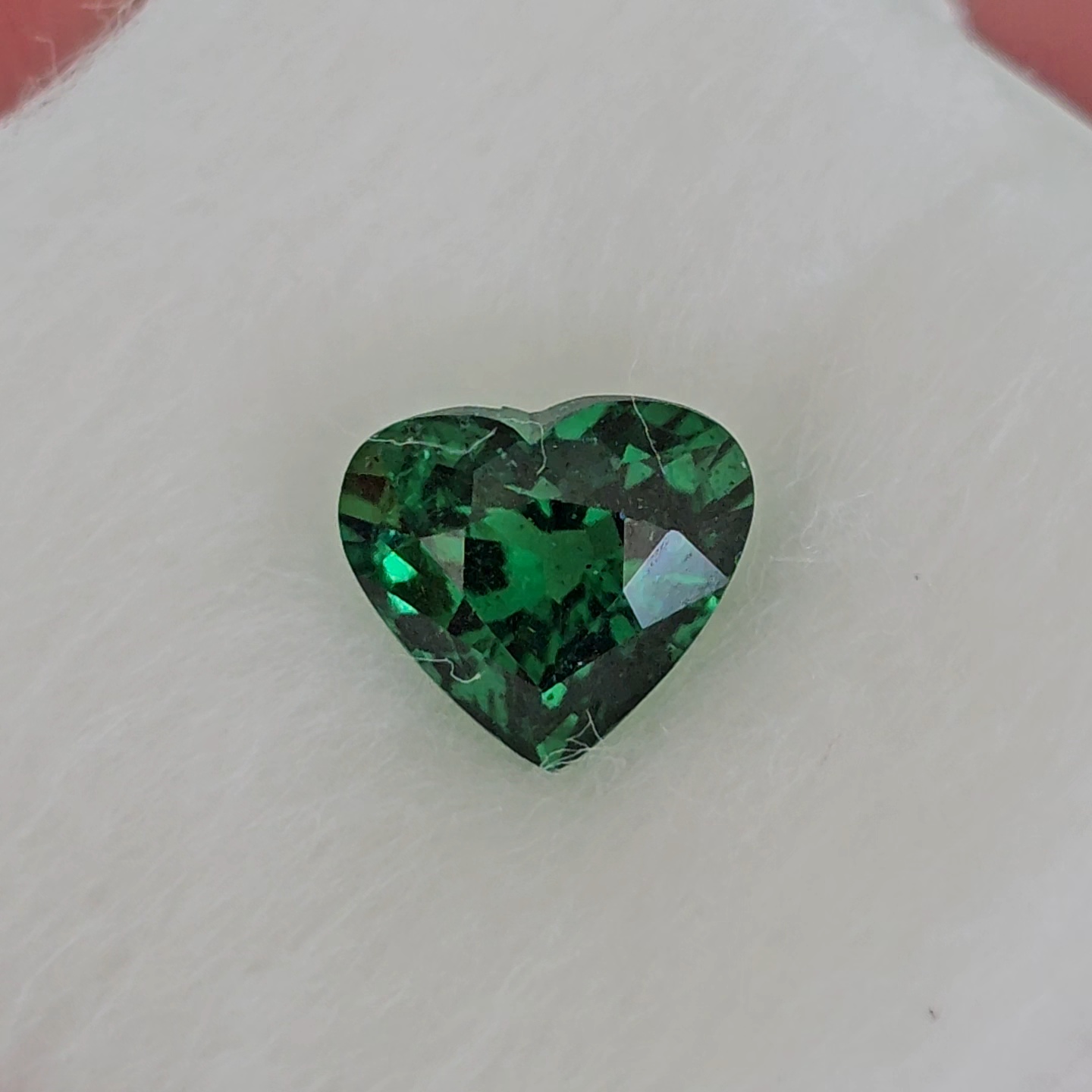 พลอย ซาโวไรท์ Tsavorite Garnet 1.11 กะรัต (Cts.) ดิบ Unheated พร้อมใบเซอร์ อัญมณีมงคลประจําวันเกิด เครื่องประดับพลอย