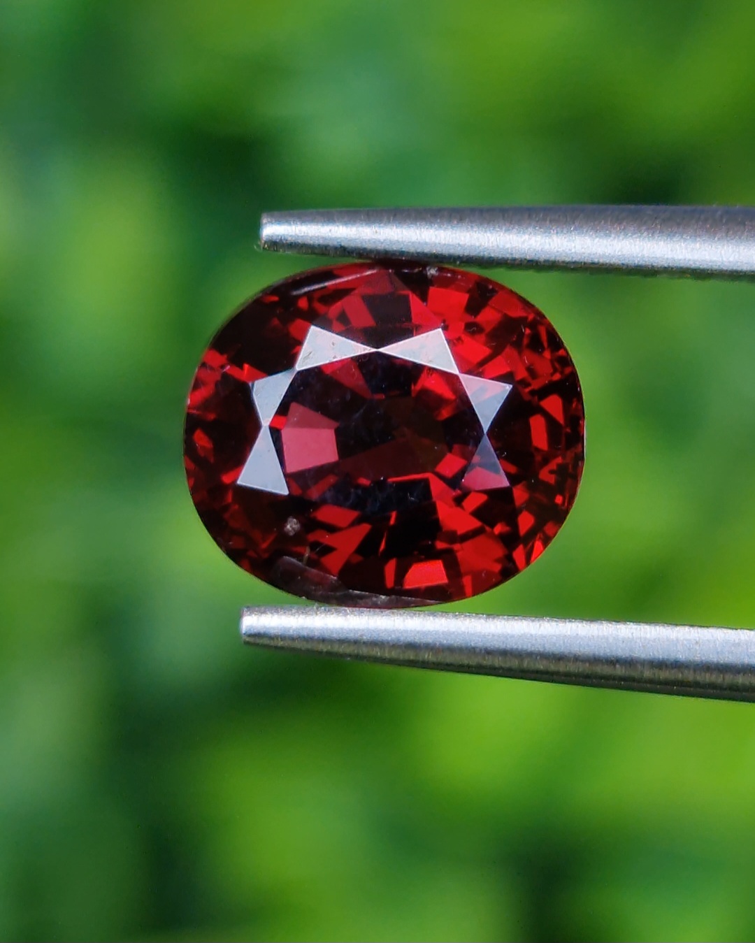 พลอย โรโดไลต์ กาเน็ท Rhodolite Garnet 2.74 กะรัต Cts.พลอยแท้ อัญมณีมงคลประจําวันเกิด เครื่องประดับพลอย