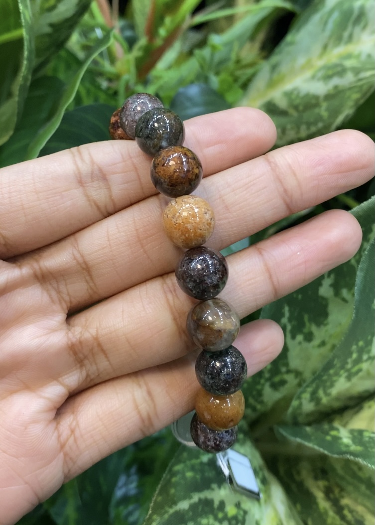 กำไลพลอยแท้ โป่งข่าม Phantom Quartz Bracelet