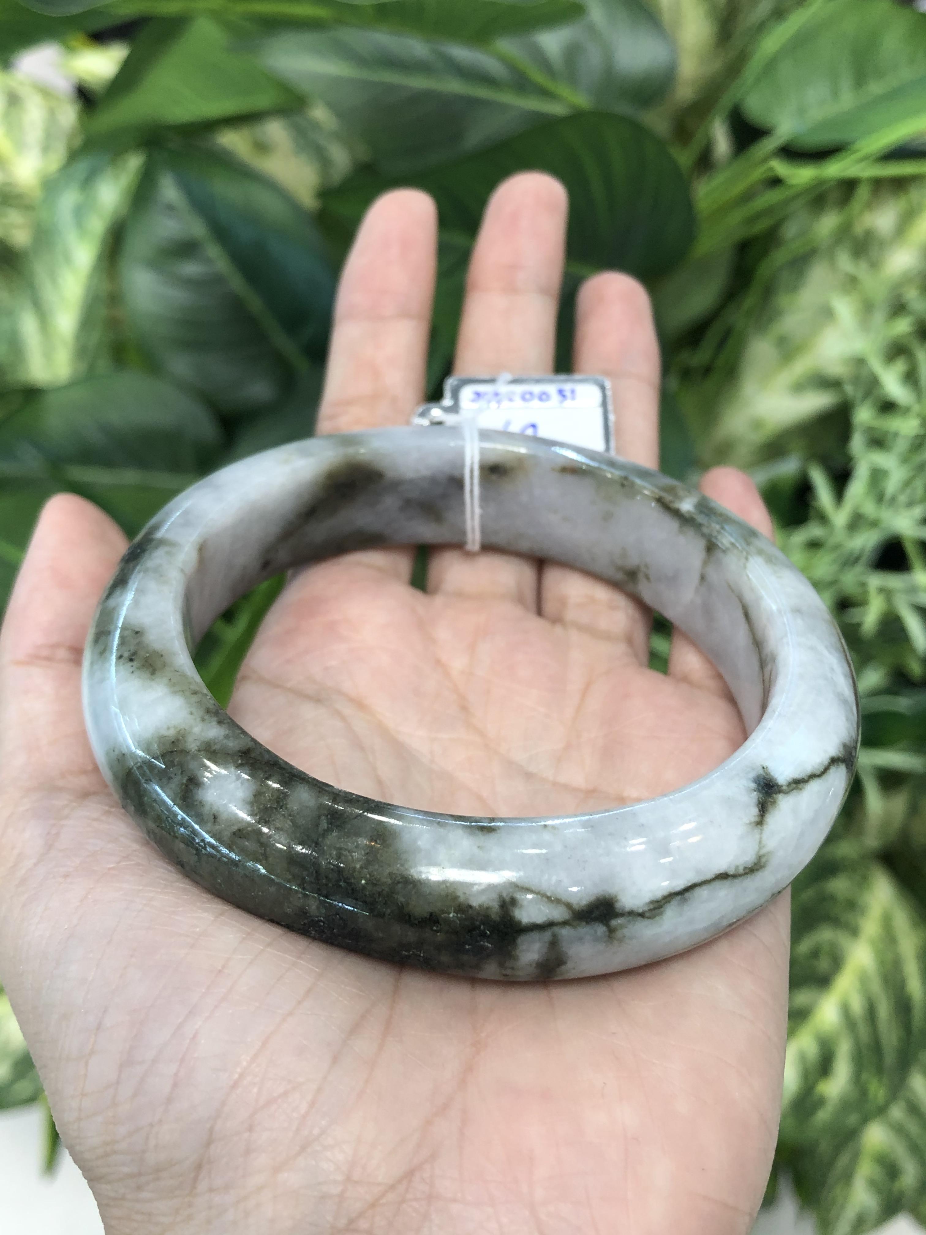 J05C0051 หยก พม่า แท้ Jade กำไลหยก 60 มม (Jade bracelet) พม่า (Myanmar)