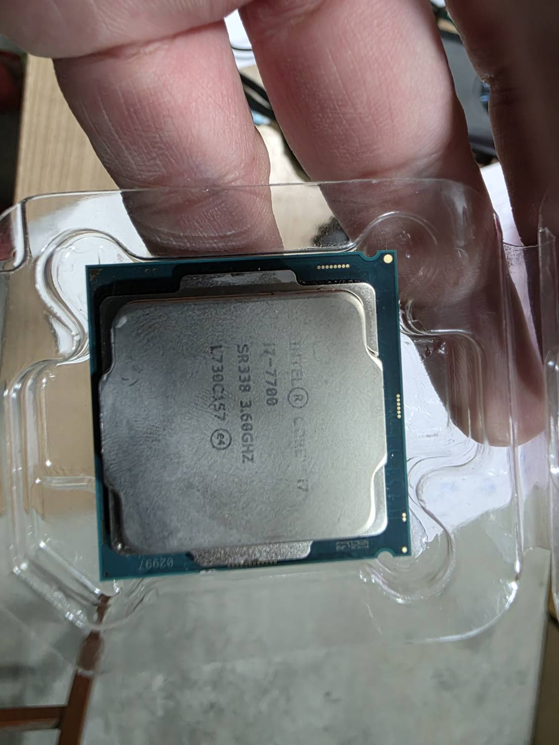 CPU i7-7700 มีสองตัว